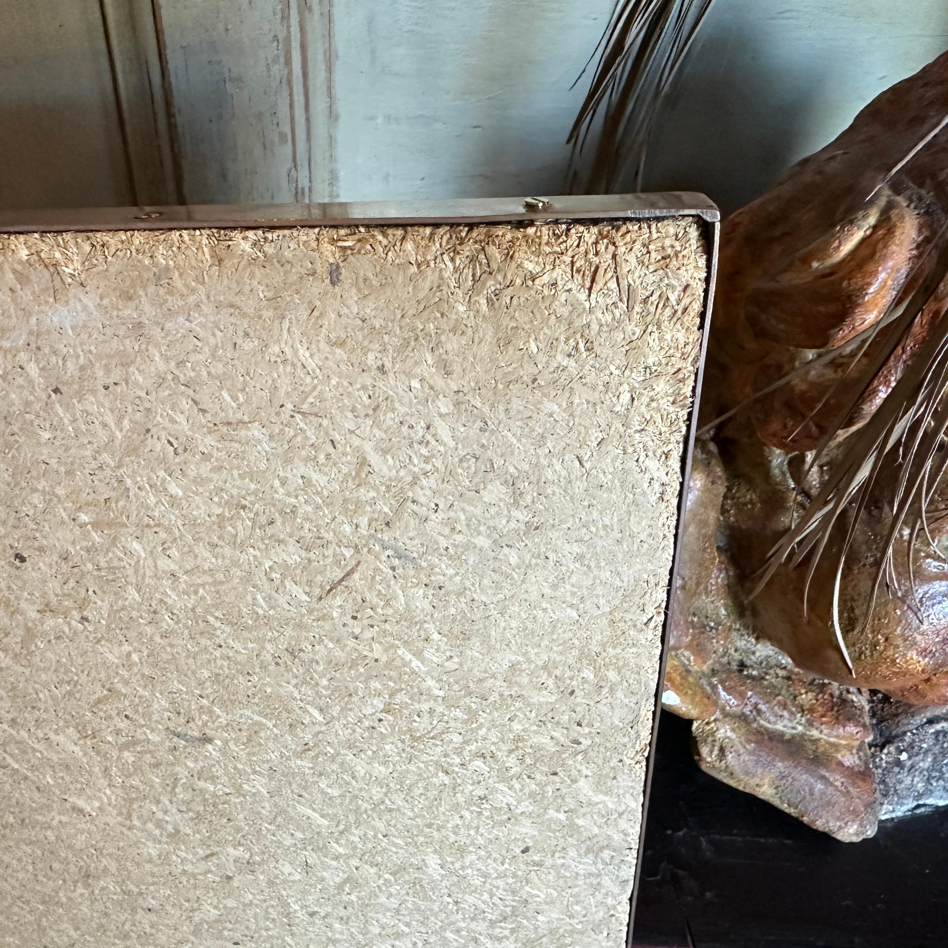 Specchio da parete italiano con scudo d'ottone in stile Gio Ponti del 1950, metà secolo moderno in vendita 2
