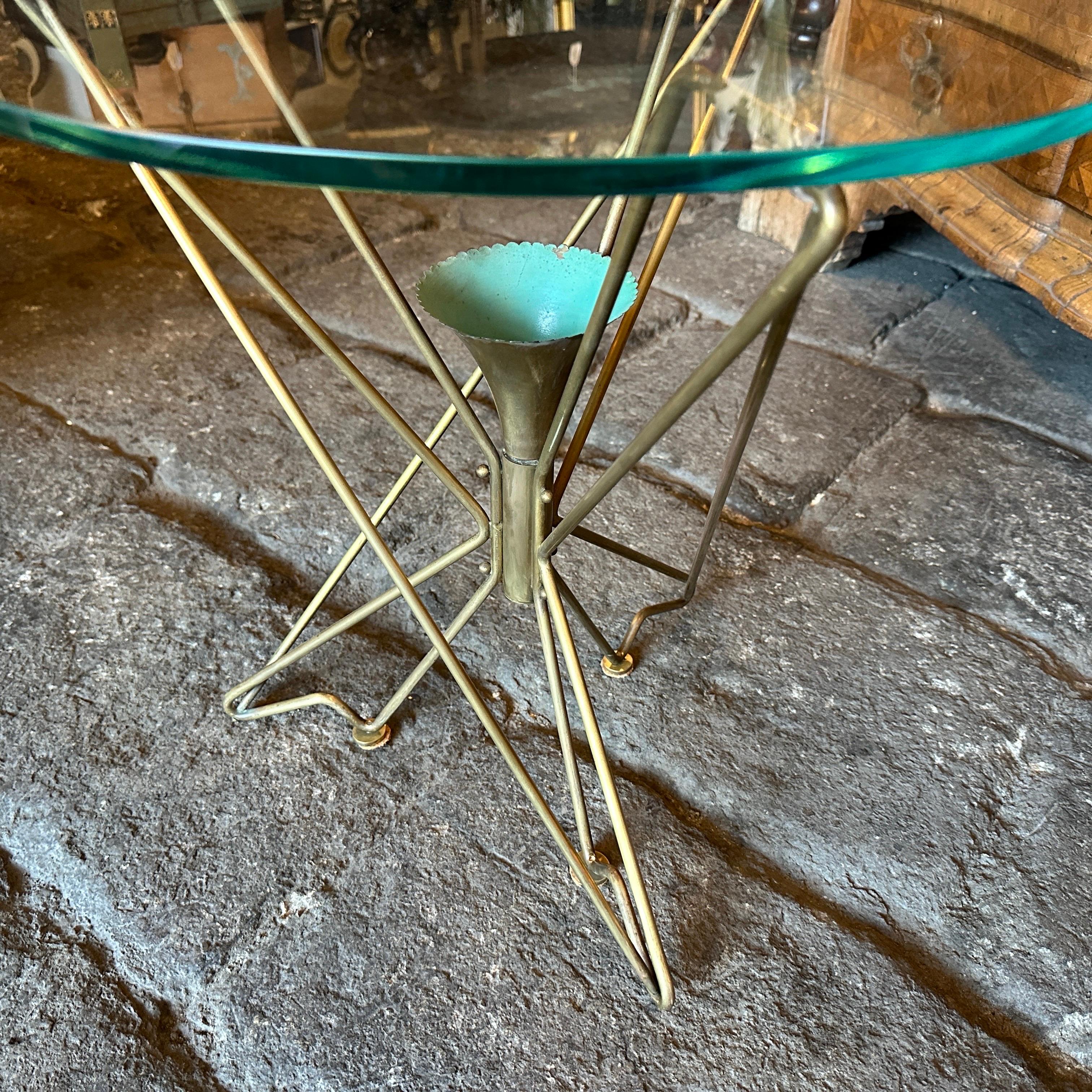 1950s Gio Ponti Style Mid-Century Modern Solid Brass Round Italian Coffee Table For Sale 7