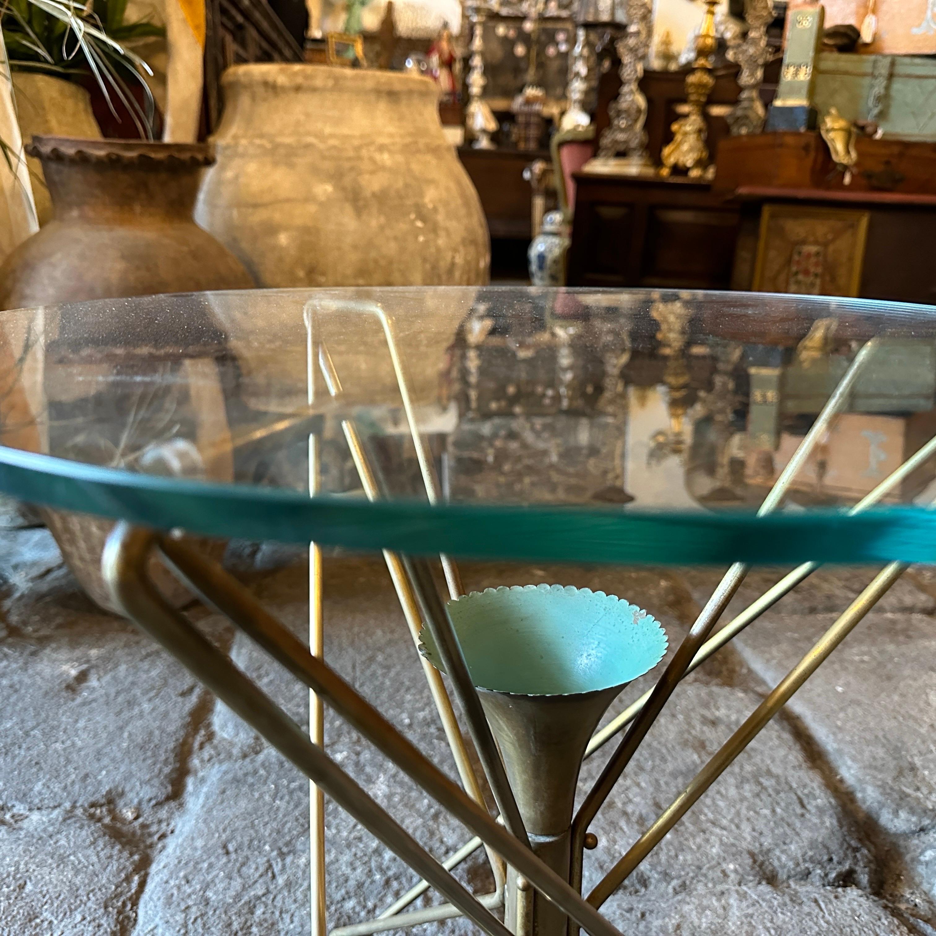 1950s Gio Ponti Style Mid-Century Modern Solid Brass Round Italian Coffee Table For Sale 4