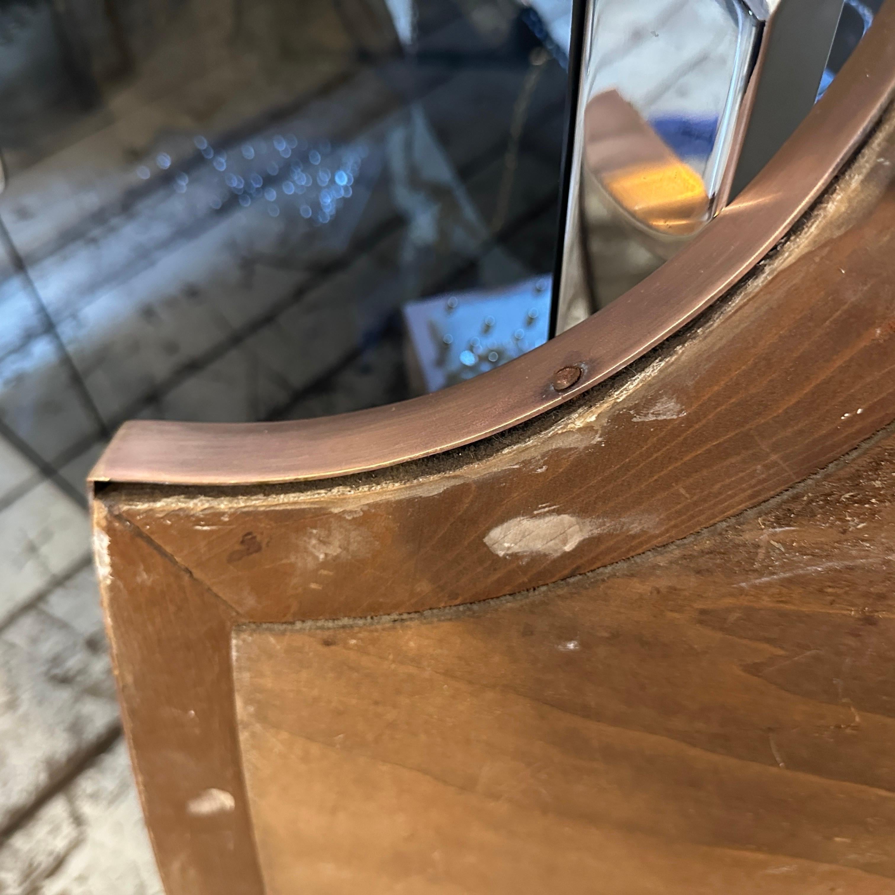 1950s Gio Ponti Style Mid-Century Modern Solid Brass Shield Shaped Wall Mirror For Sale 4