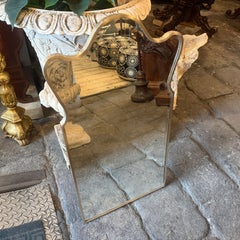 1950er Gio Ponti Stil Mitte des Jahrhunderts Modern Massivem Messing Gut geformt Wandspiegel