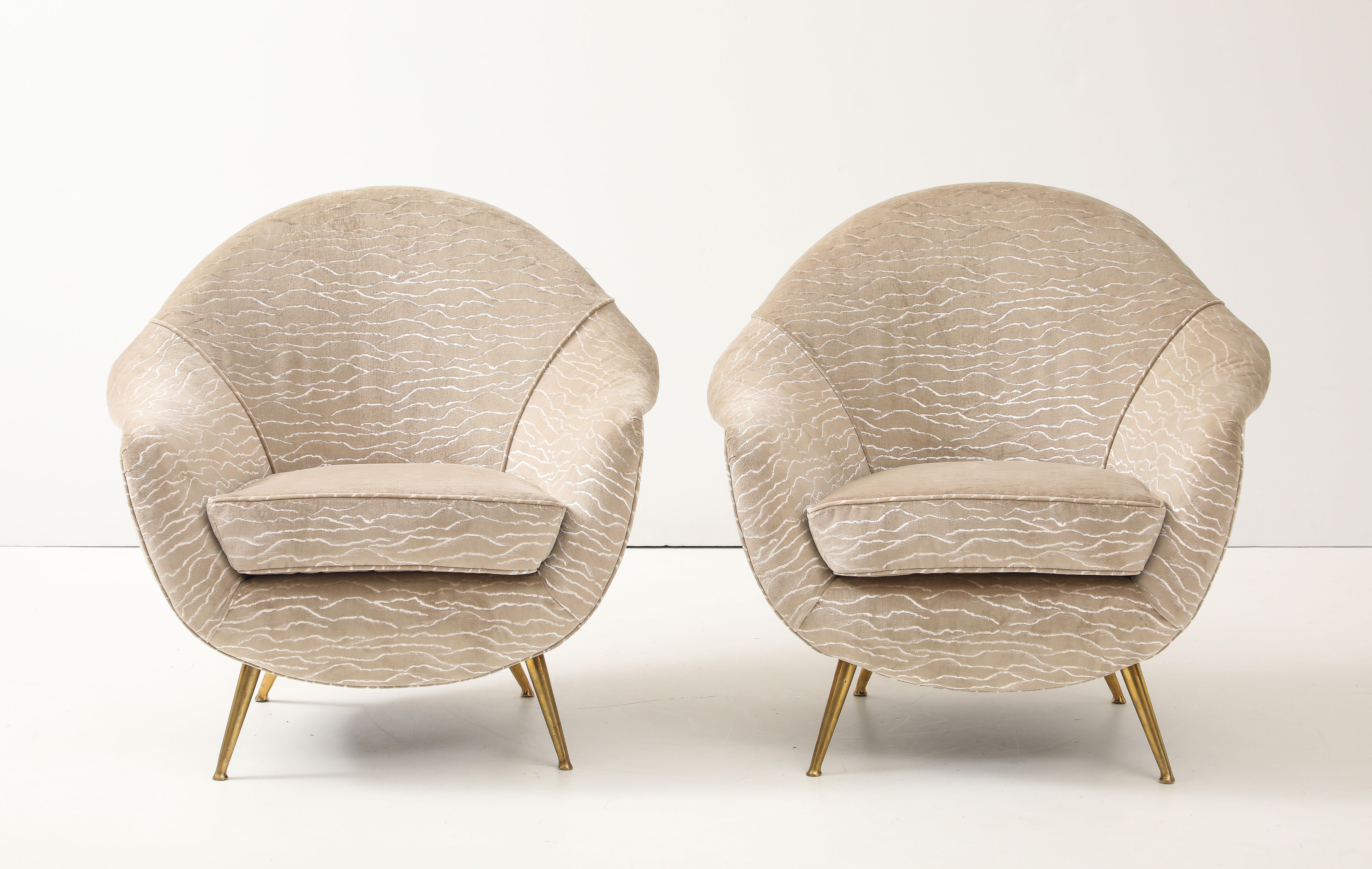 1950's Gio Ponti Style Modernist Italian Lounge Chairs In Velvet Upholstery For Sale 3