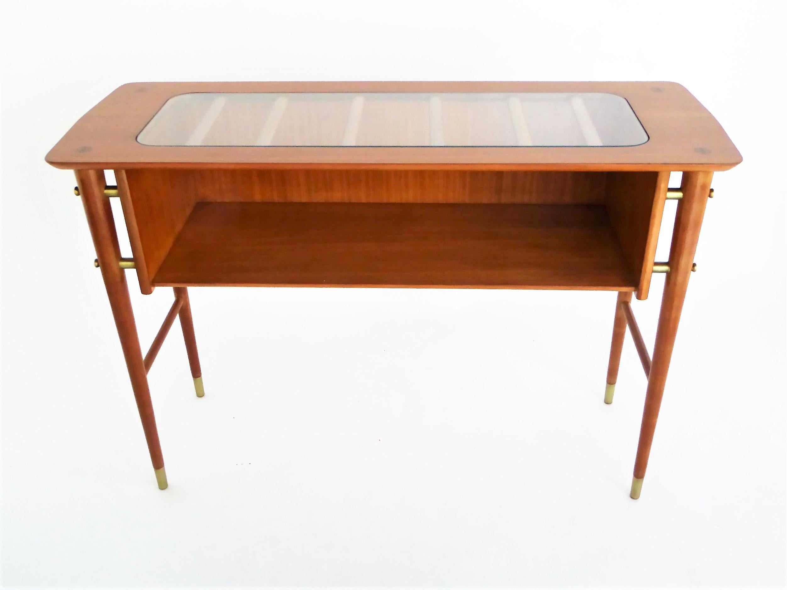 1950s Gio Ponti Style Petite Console Table with Shelf in Blond Mahogany 7