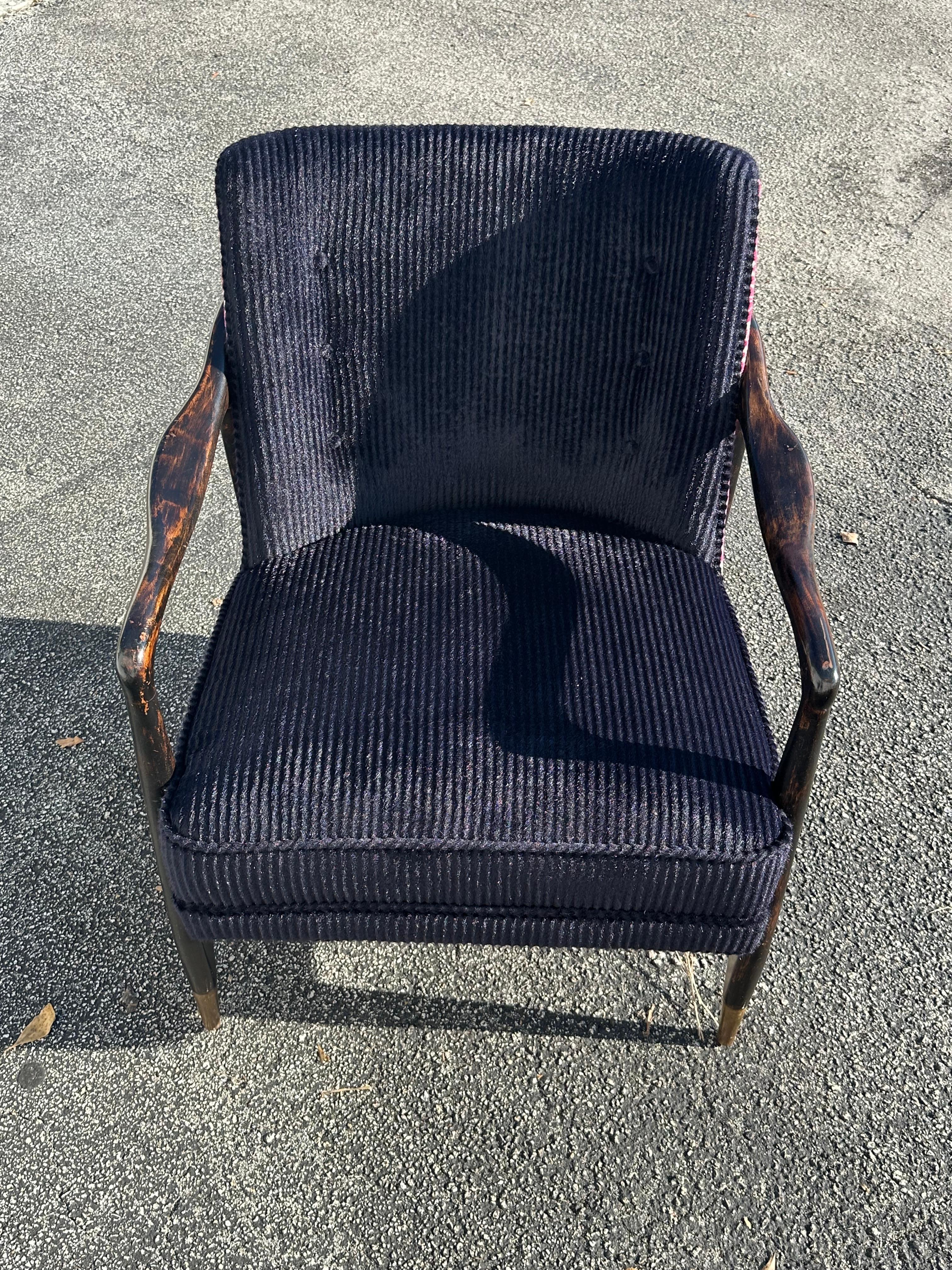 Sedie in stile Gio Ponti anni '50 in velluto mohair beige viola con motivi floreali in noce, set di 2 in vendita 8