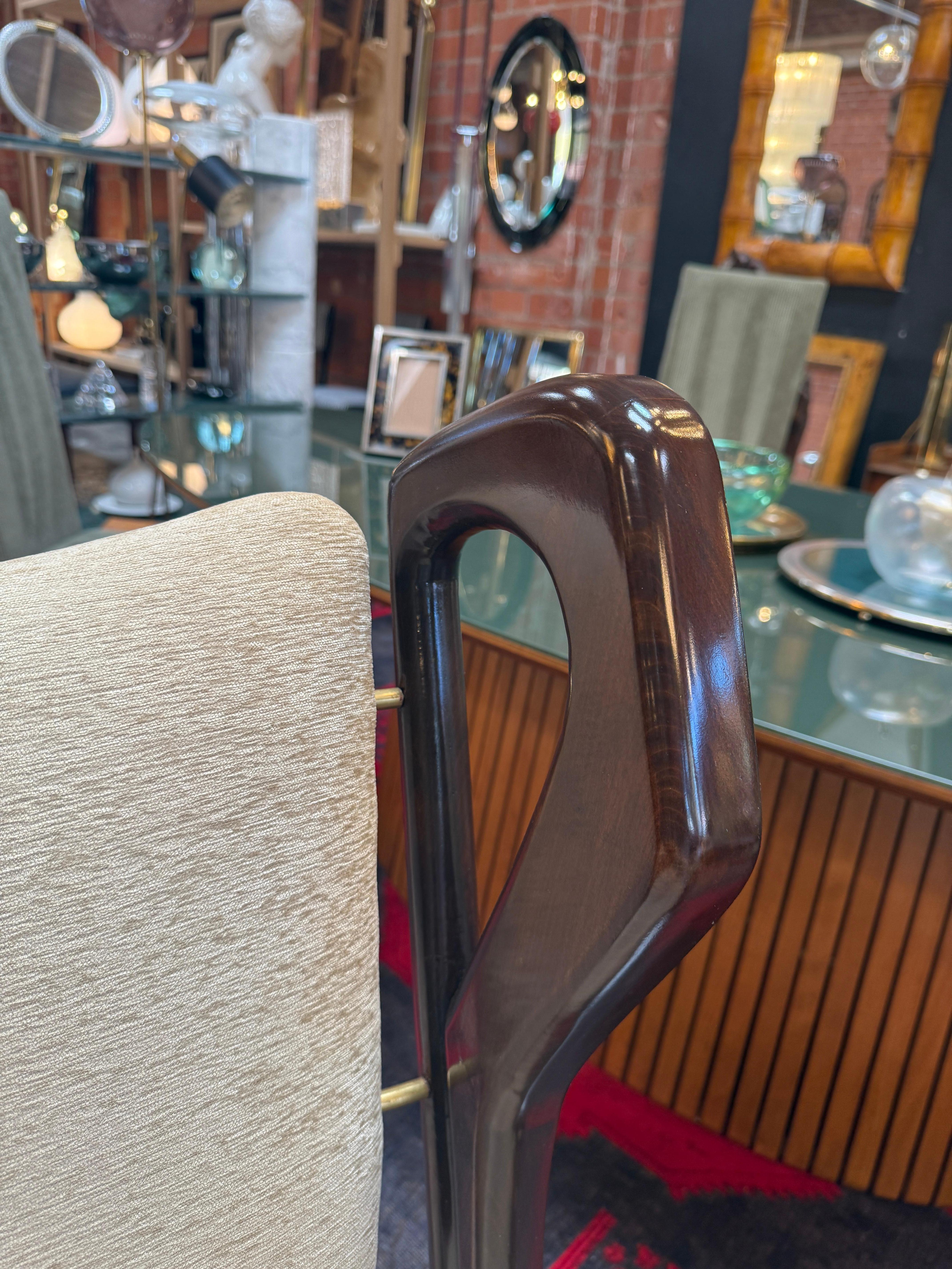 1950s Gio Ponti “Triennial” Armchairs in Dark Wood en venta 3
