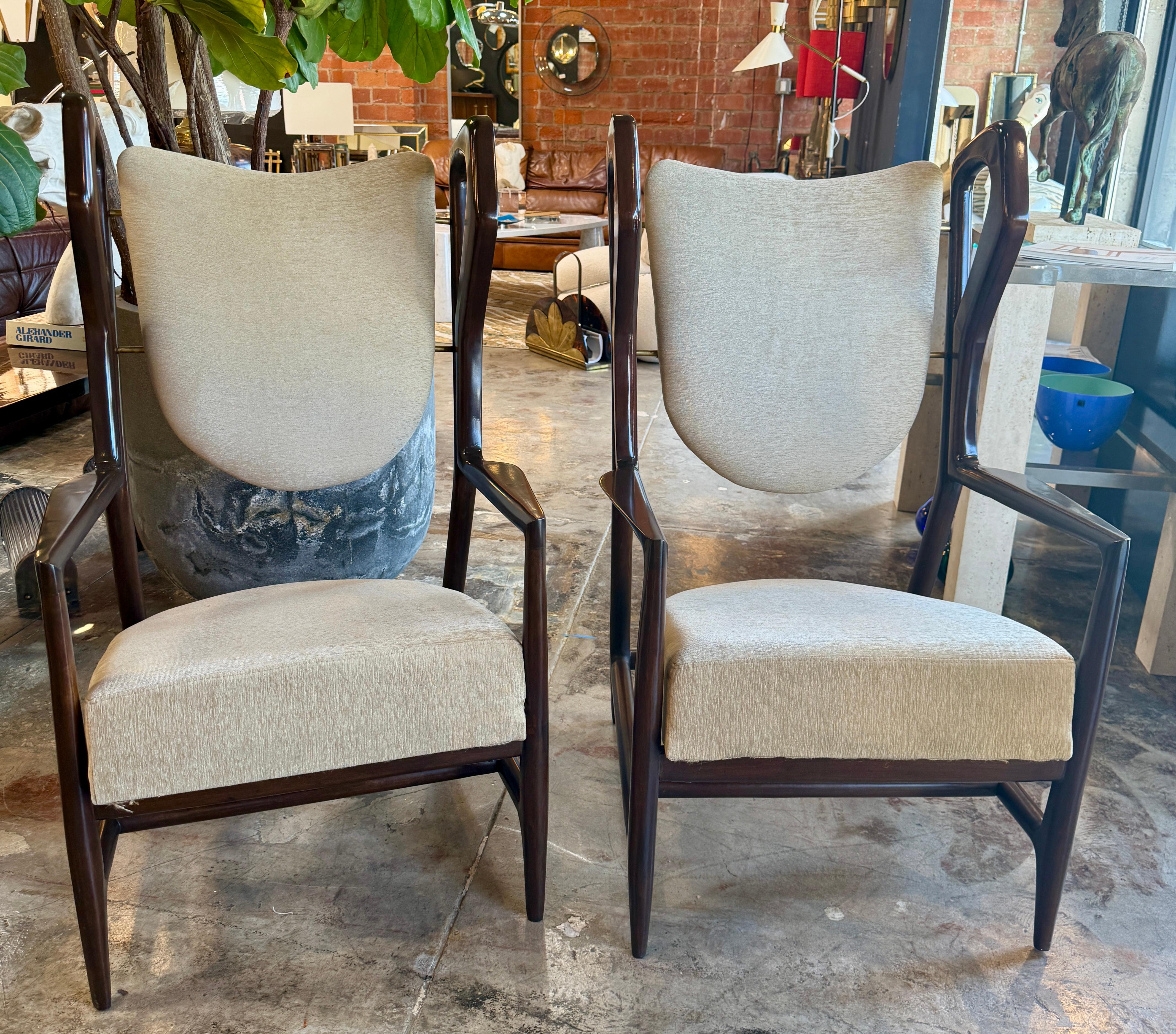 1950s Gio Ponti “Triennial” Armchairs in Dark Wood en venta 6