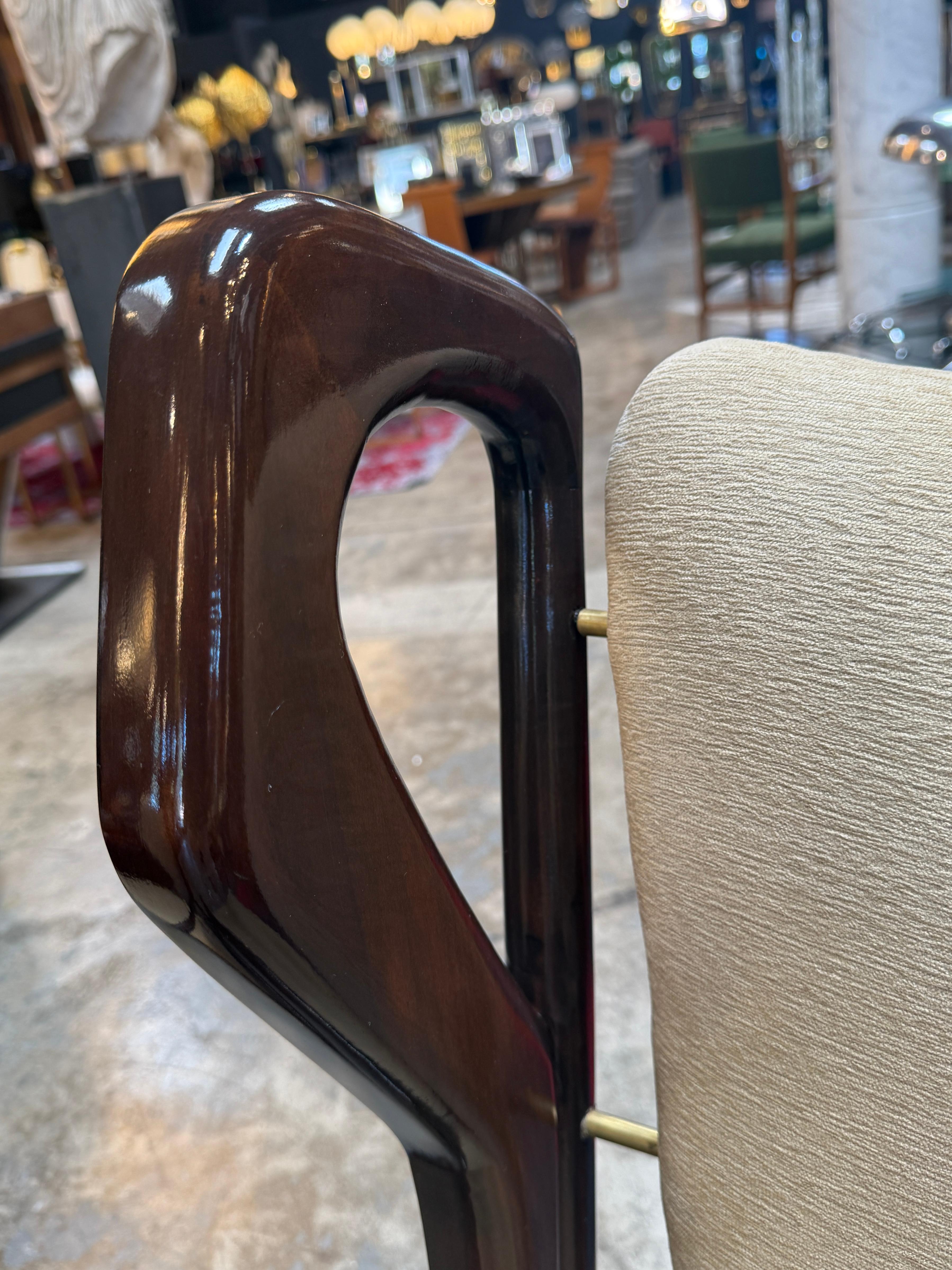 1950s Gio Ponti “Triennial” Armchairs in Dark Wood en venta 2
