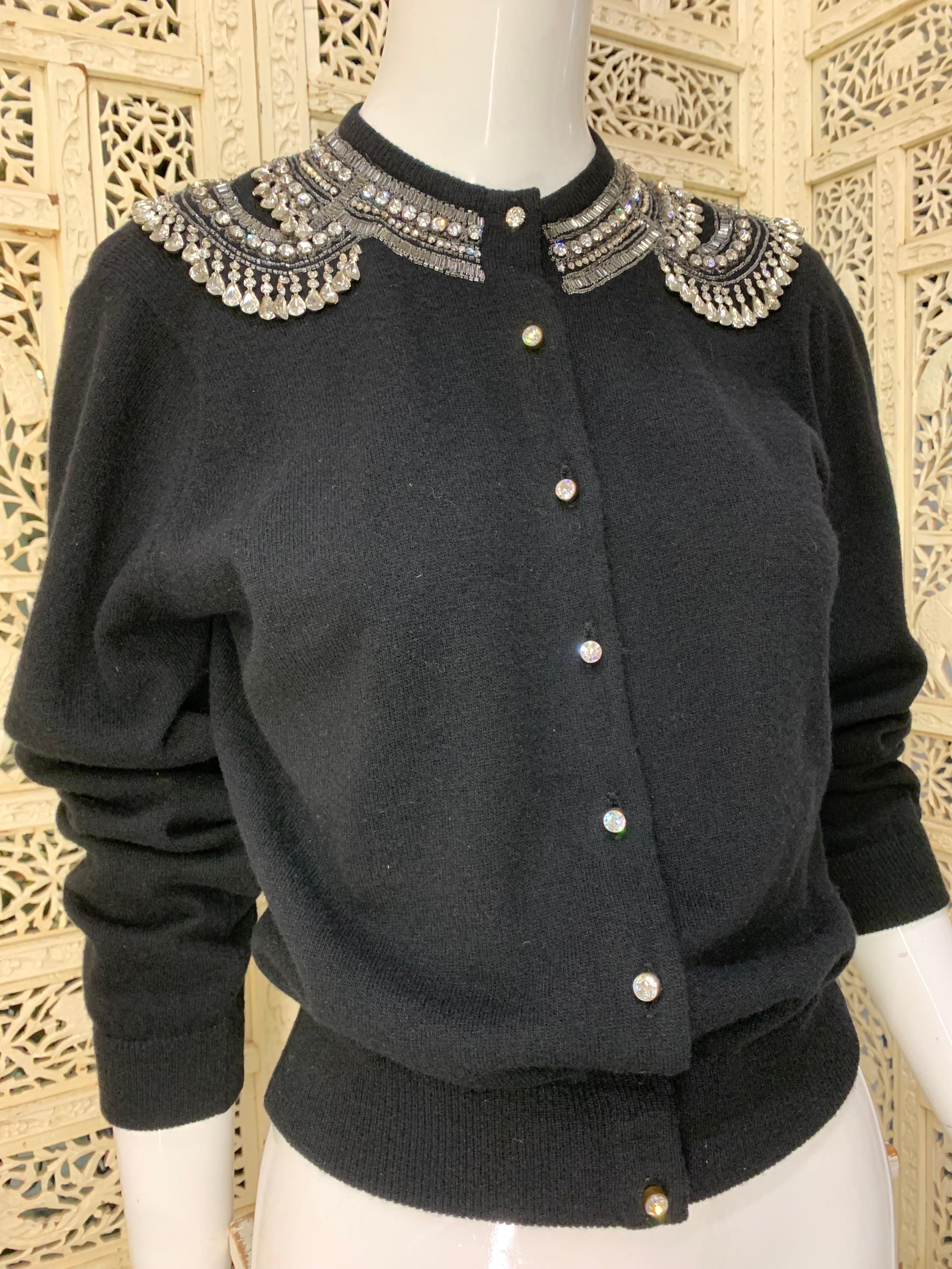 1950s Giovagnoni Black Cashmere Button-Up Sweater w Tear-Drop Rhinestone Fringe (Pull à boutons en cachemire noir avec frange en forme de goutte d'eau) en vente 7