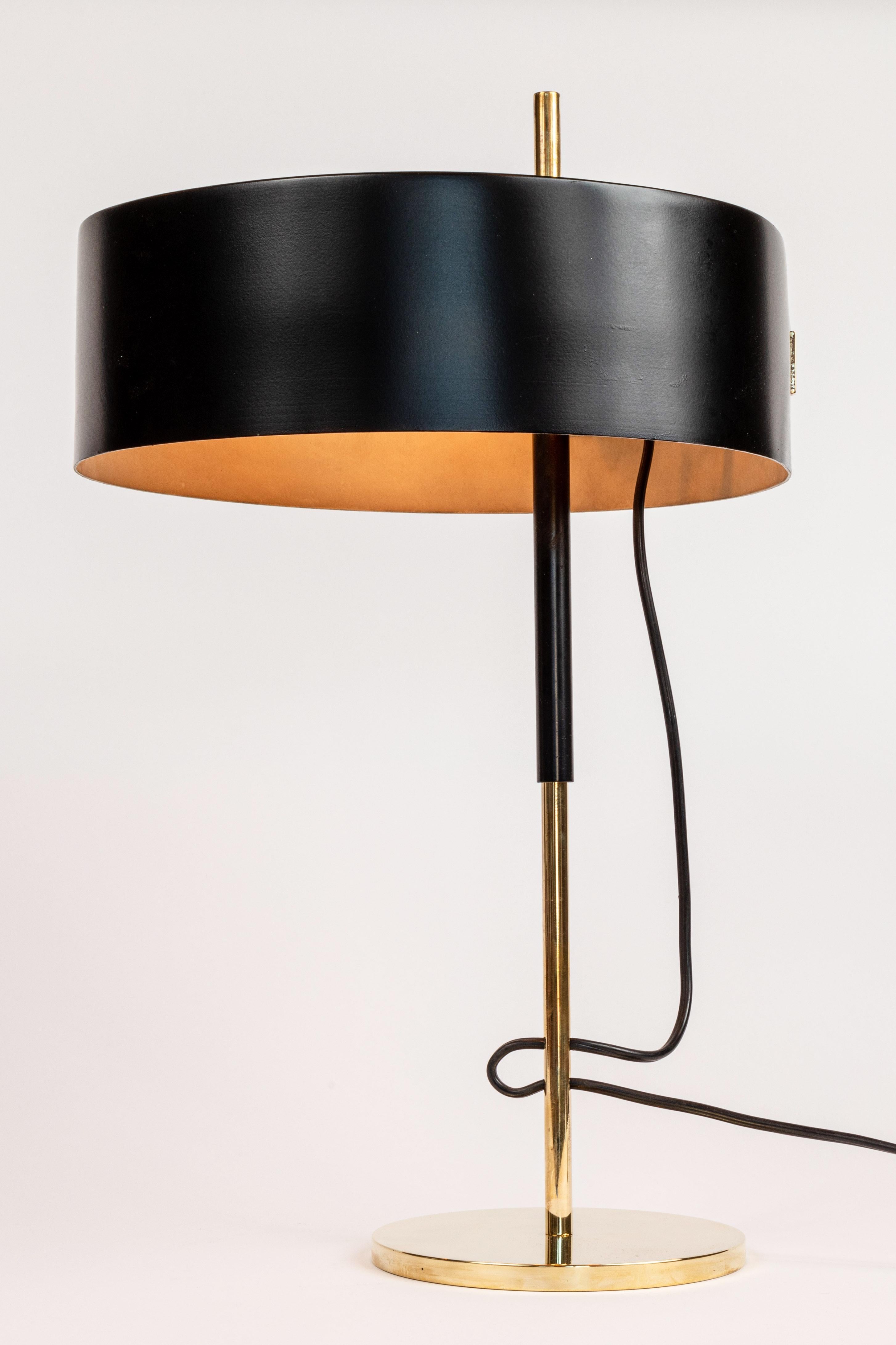 Mid-Century Modern 1950s, Giuseppe Ostuni 243 Table Lamp for O-Luce