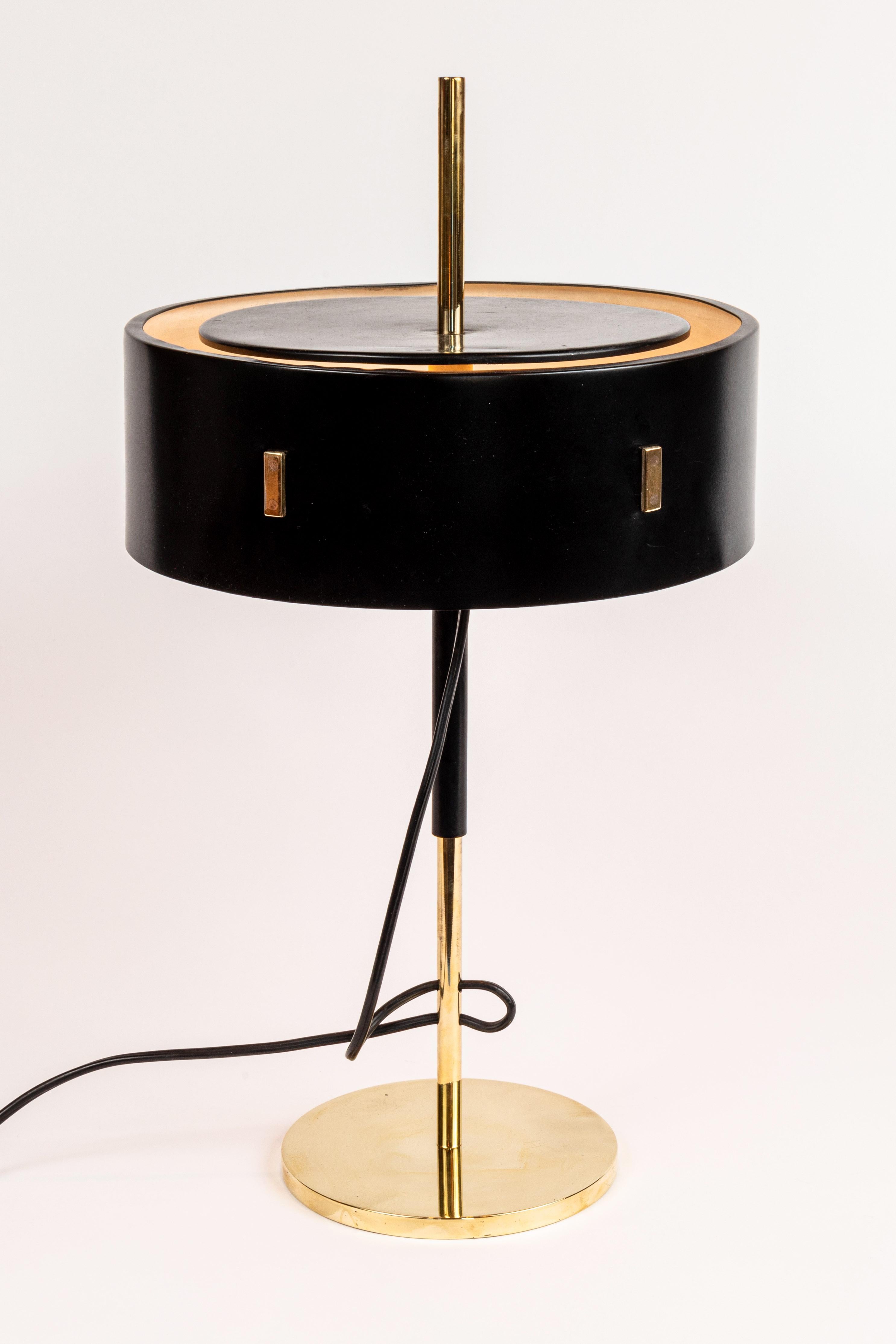 1950s, Giuseppe Ostuni 243 Table Lamp for O-Luce In Good Condition In Glendale, CA