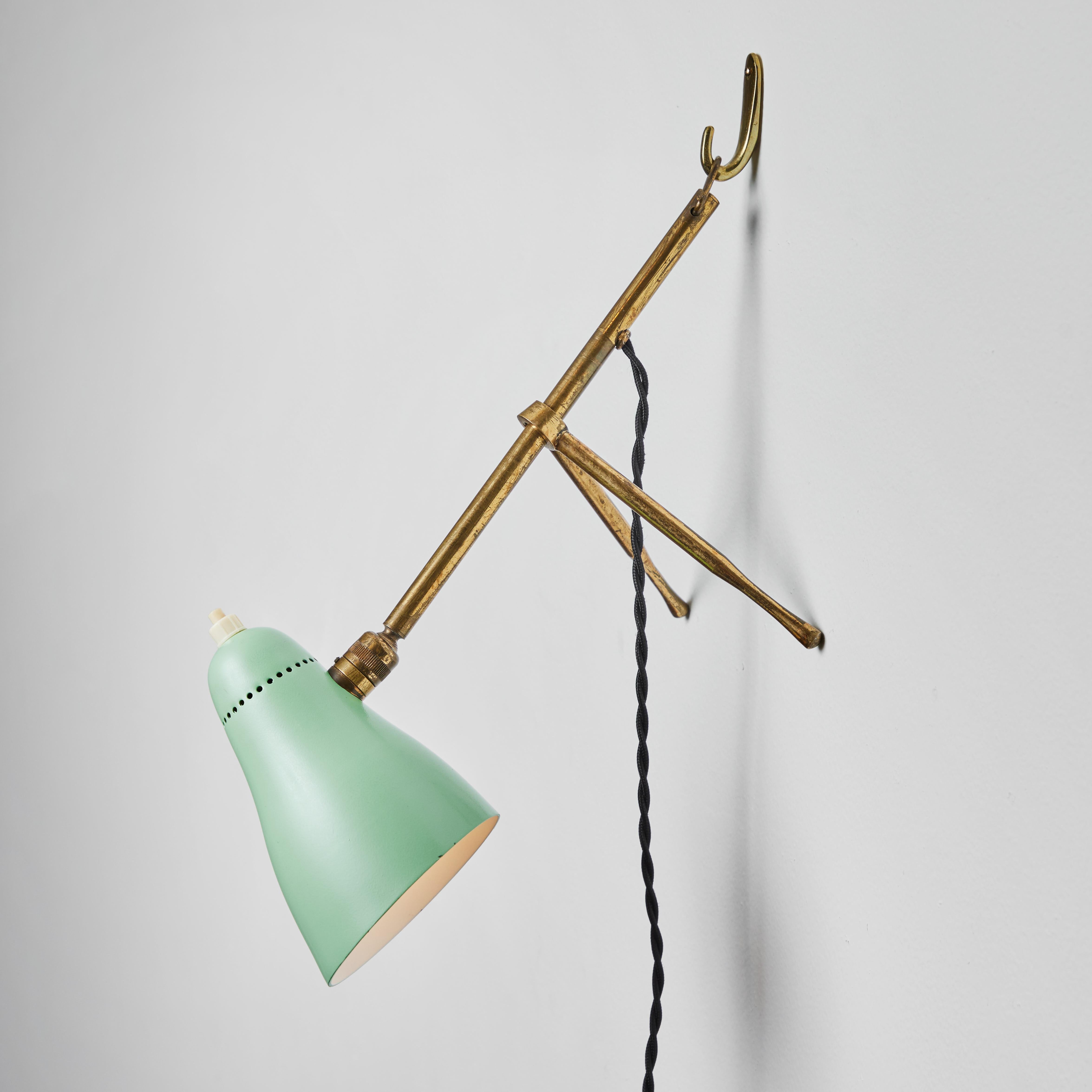 Lampe murale ou de table en vert et laiton Giuseppe Ostuni 'Ochetta' des années 1950 pour O-Luce 3