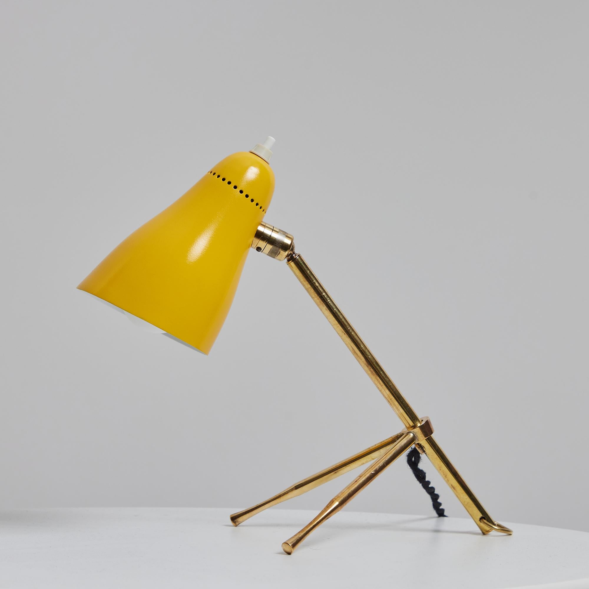 Mid-Century Modern Applique ou lampe de table jaune Giuseppe Ostuni 