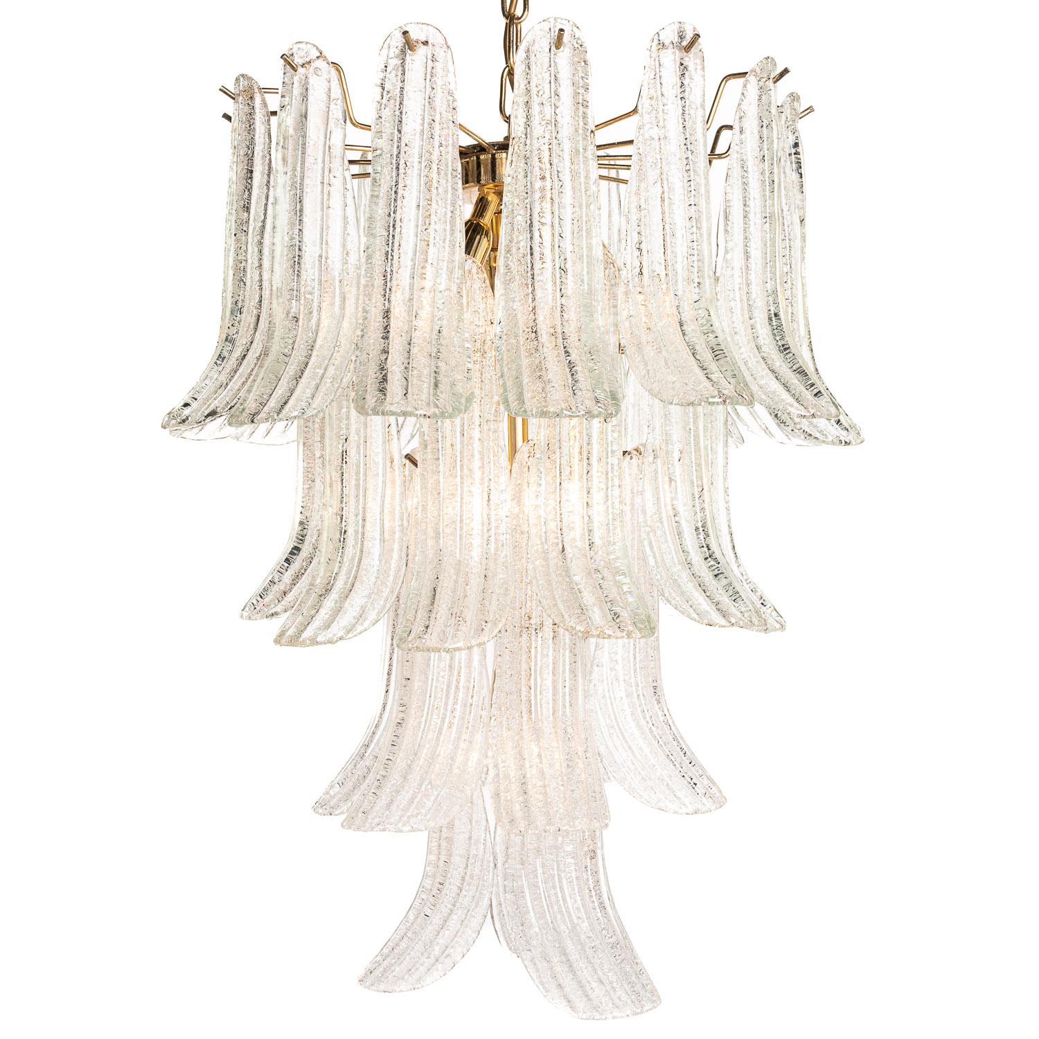 1950's Glass and Brass Chandelier Attributed to Barovier and Toso In Good Condition For Sale In Amsterdam, NH