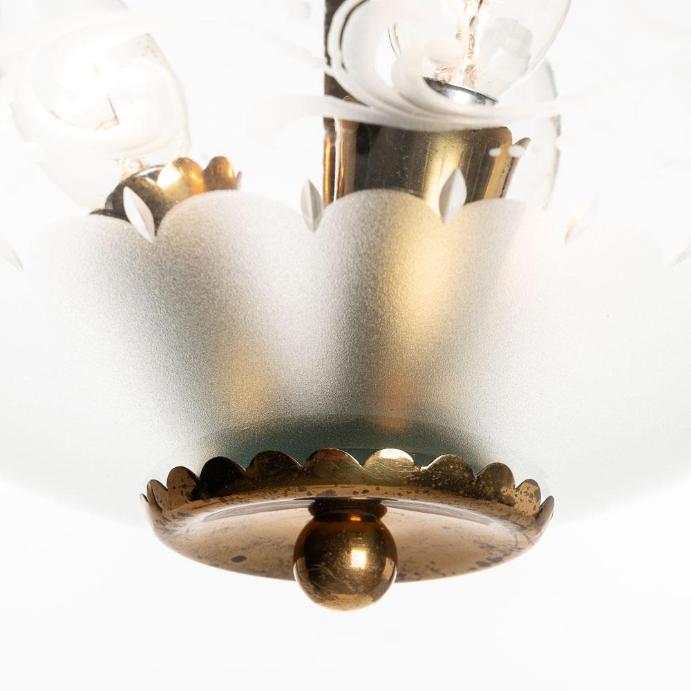 1950's Glass and Brass Pendant in the Style of Pietro Chiesa 3