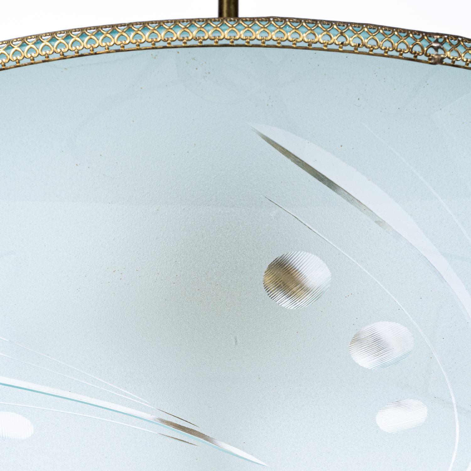 Hängeleuchte aus Glas und Messing aus den 1950er Jahren im Stil von Pietro Chiesa im Angebot 2