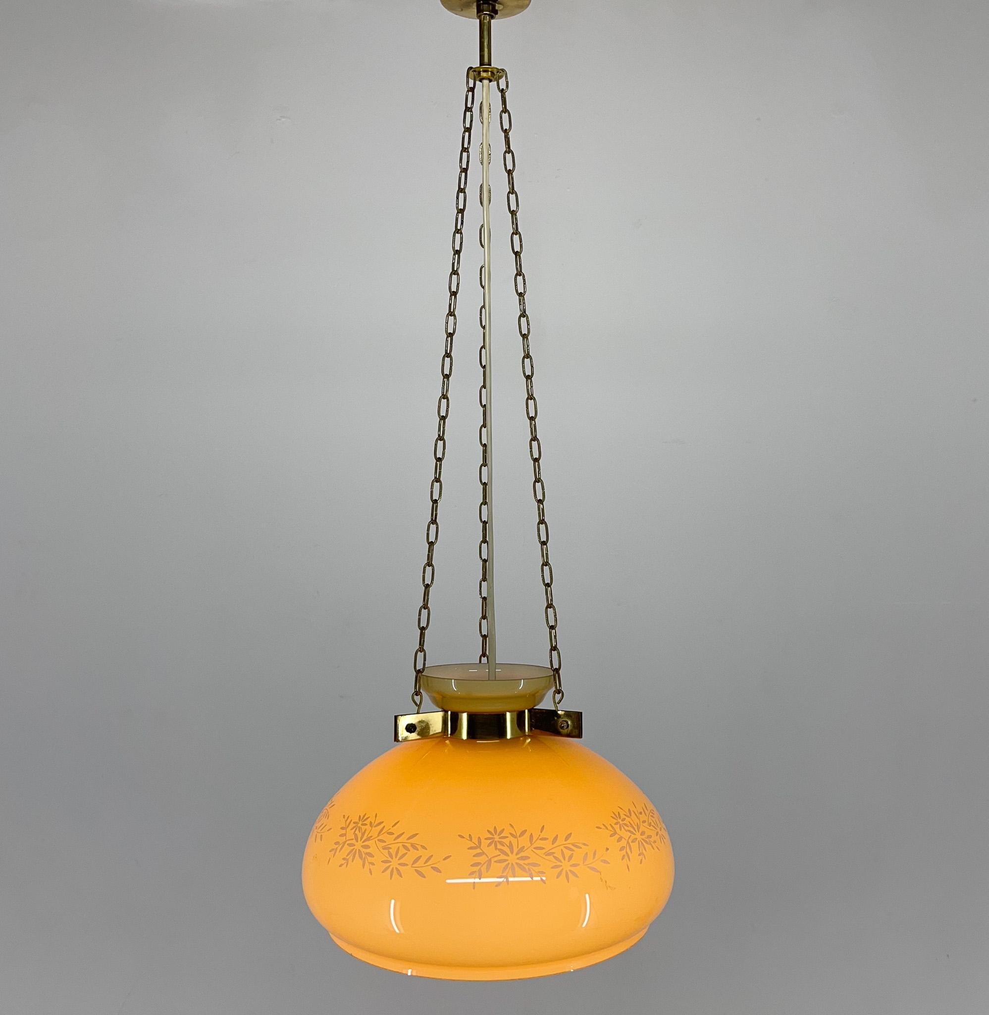 1950's Glass & Brass Pendant Light In Good Condition For Sale In Praha, CZ