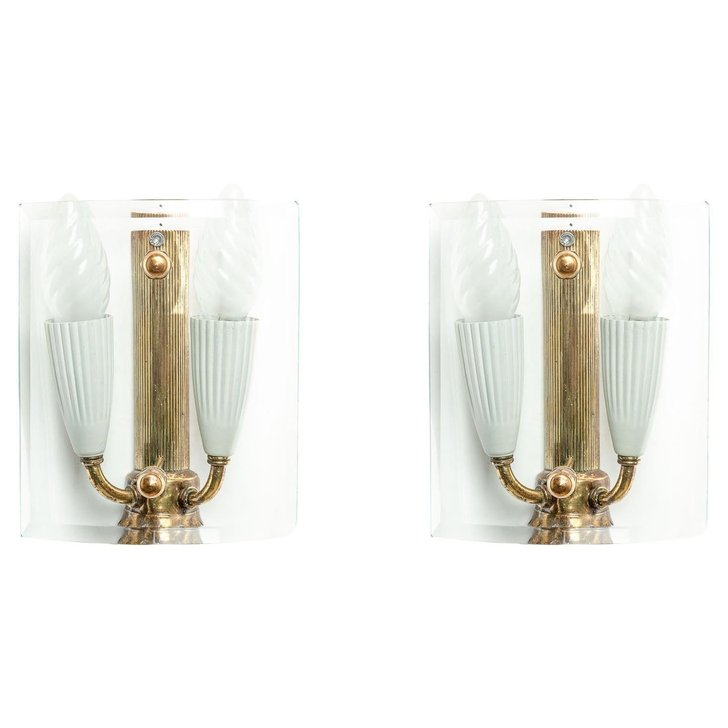 1950's Glass & Brass Wall Light Attributed to Fontana Arte For Sale