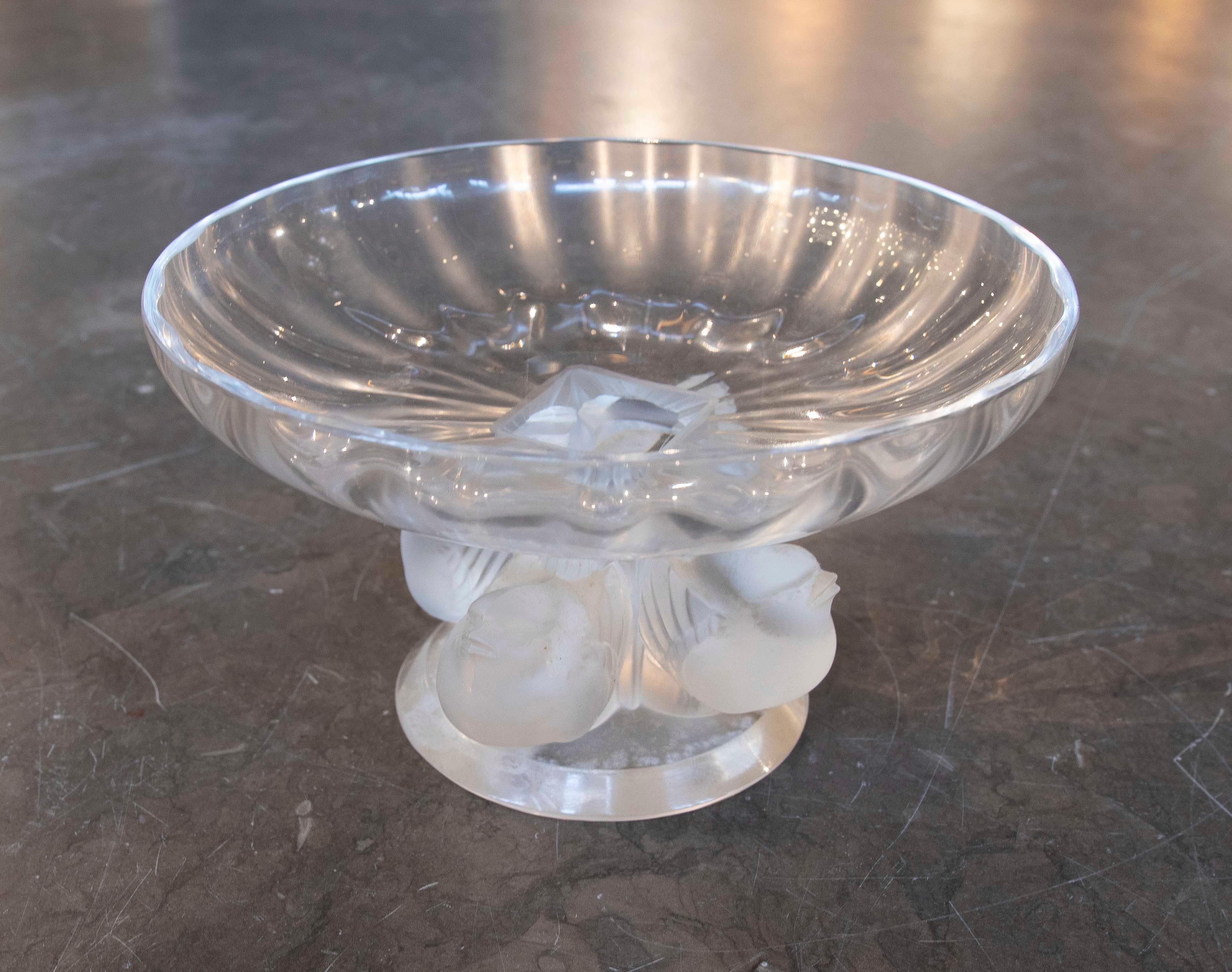 Européen Centre de table en verre des années 1950 avec motif d'oiseaux en vente