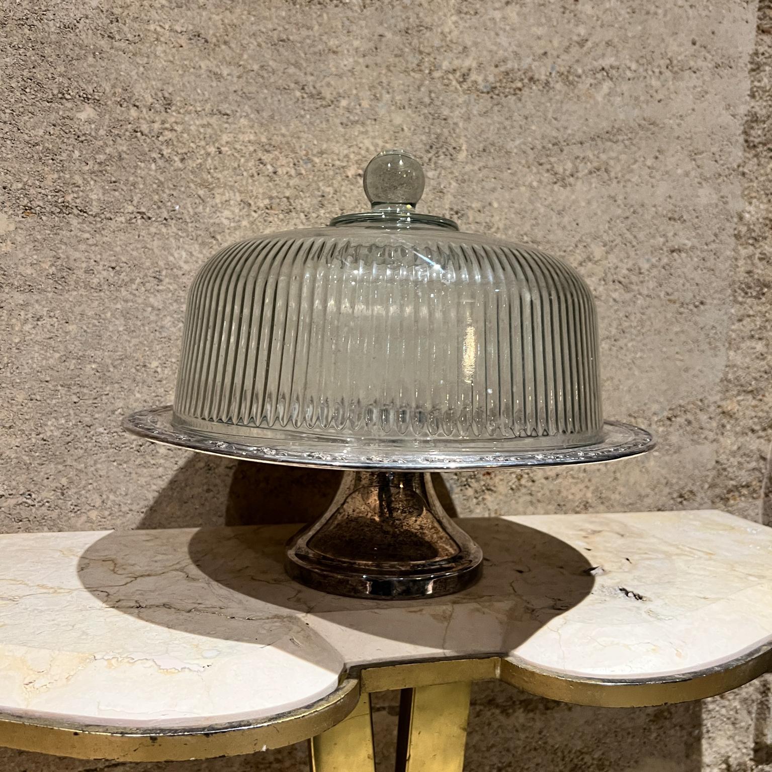 Soporte para tartas con cúpula de cristal de los años 50 Pedestal de plata en Bueno estado para la venta en Chula Vista, CA