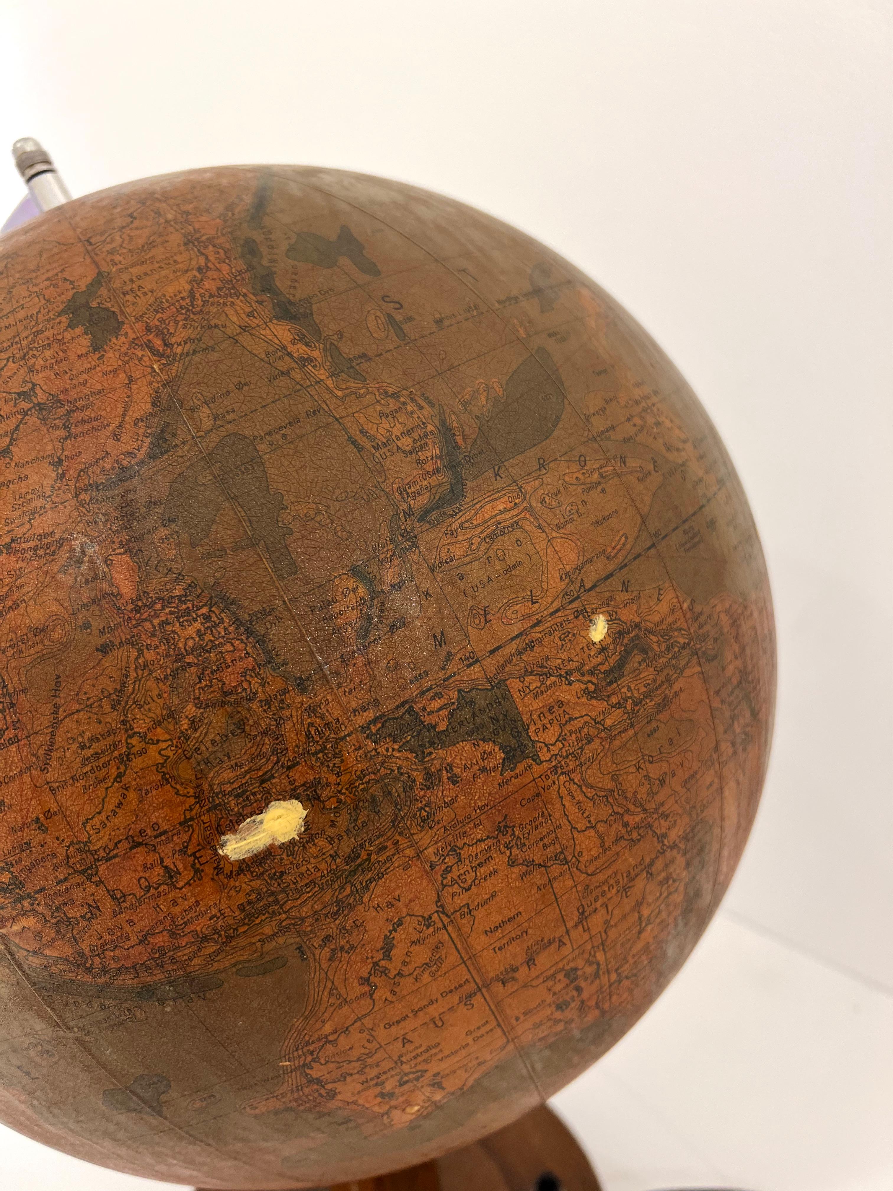 Verre Lampe Globe en verre des années 1950, Danemark en vente