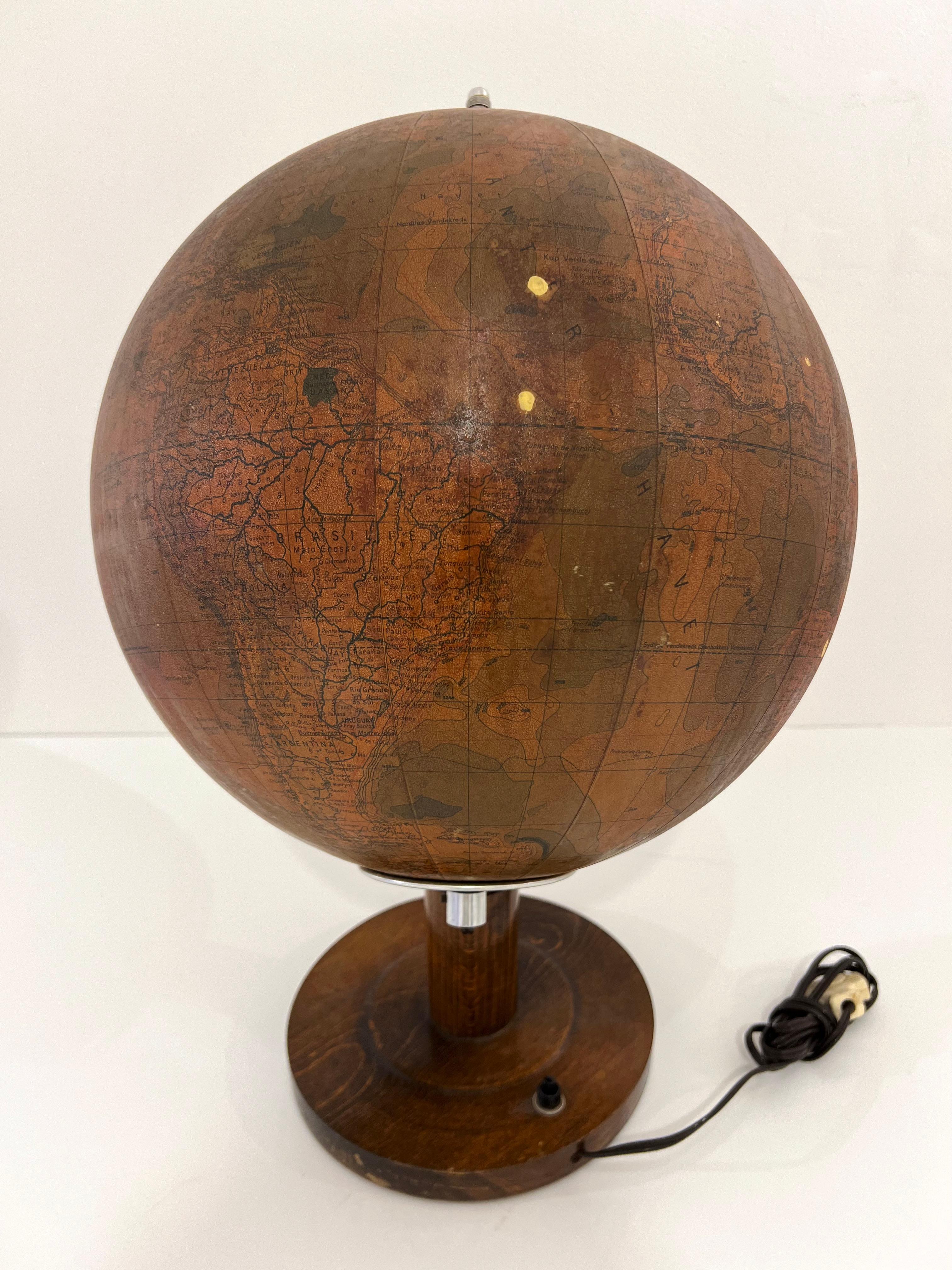 Lampe Globe en verre des années 1950, Danemark en vente 1