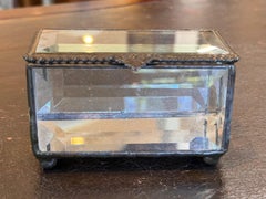 1950s Glass Jewelry Cask