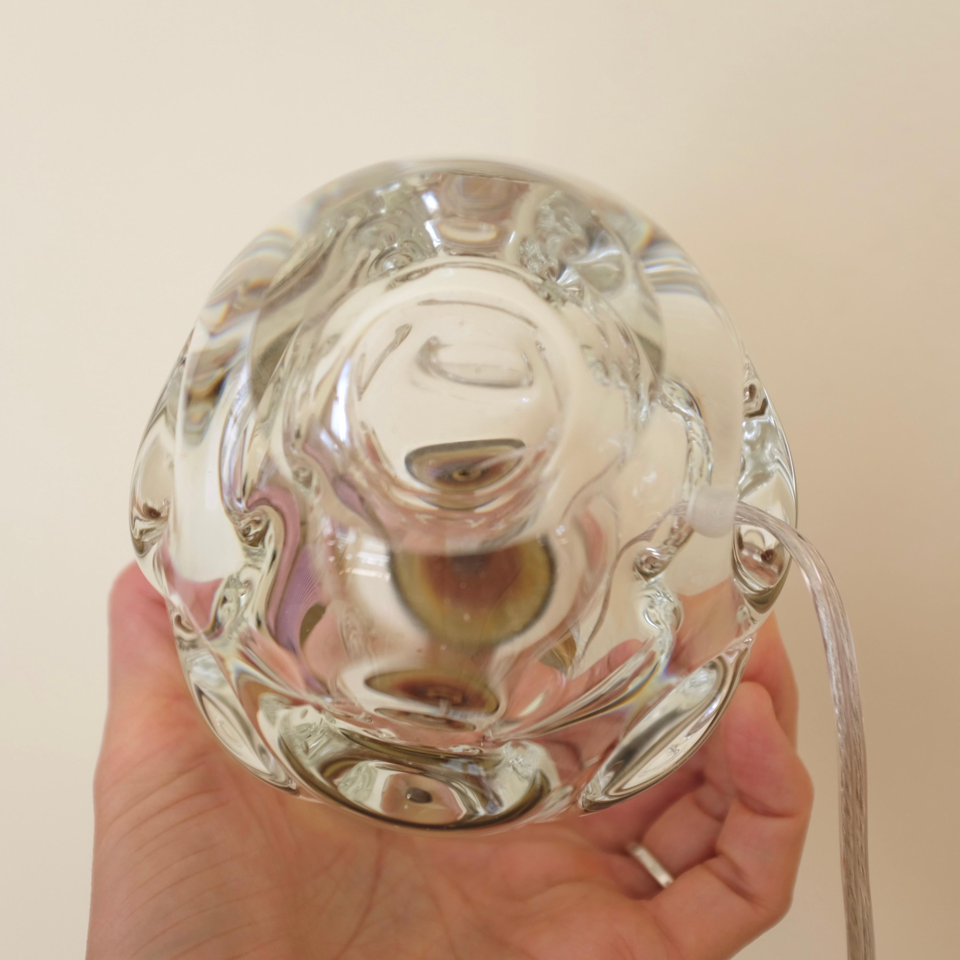 1950er Glas-Tischlampe von Börne Augustsson (Mitte des 20. Jahrhunderts) im Angebot