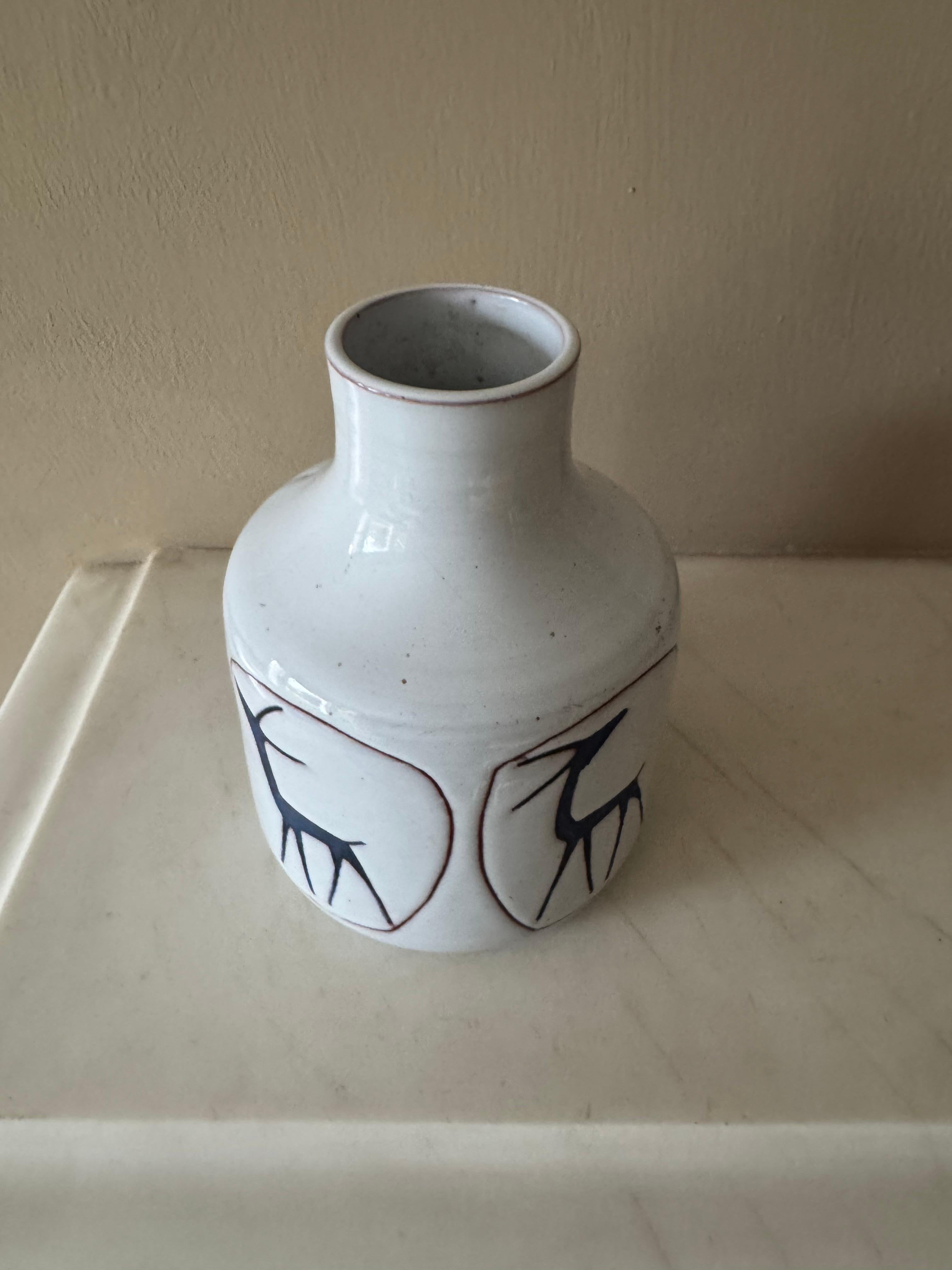 Vaso in ceramica smaltata degli anni '50 In condizioni buone in vendita a London, GB
