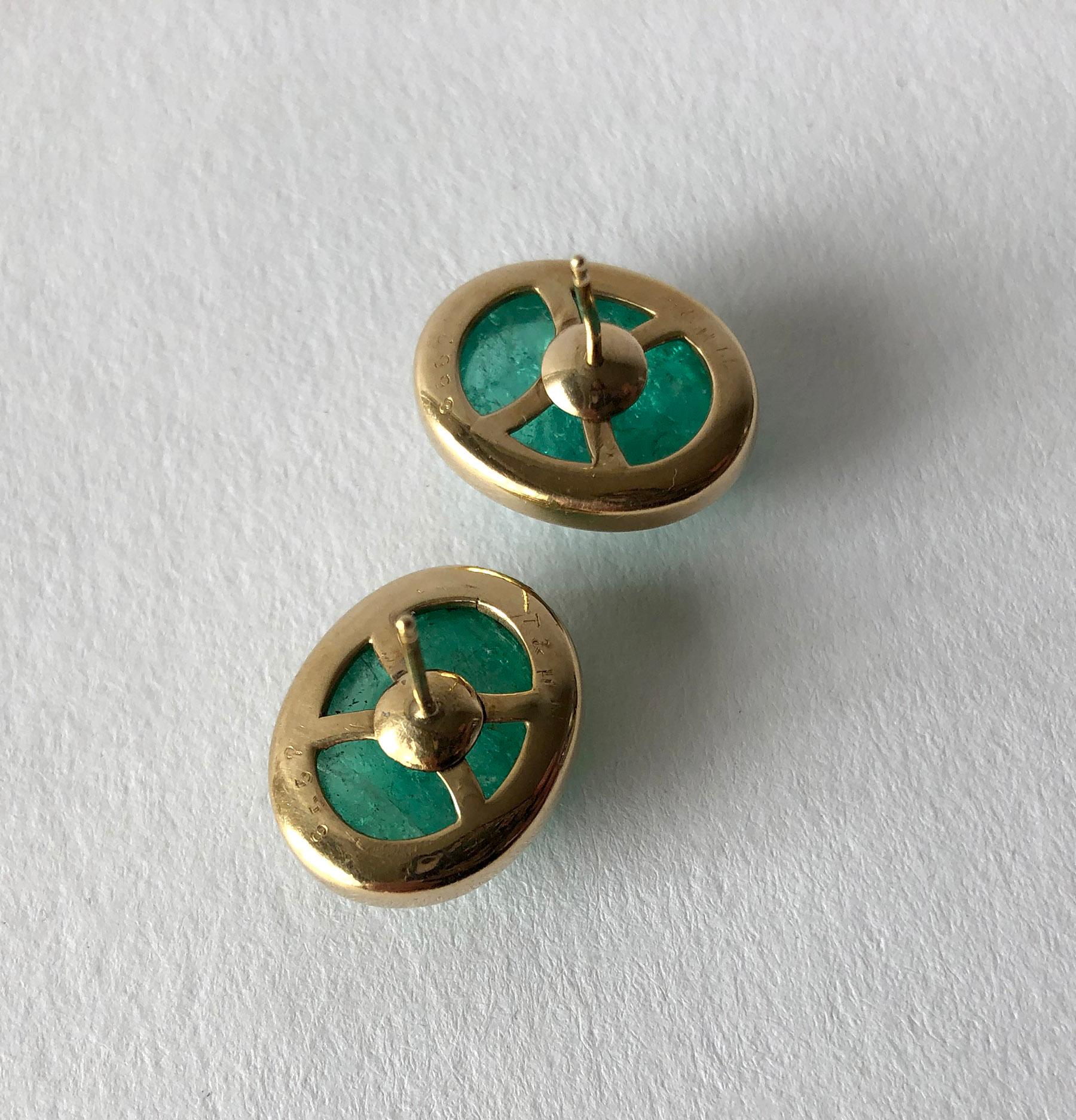 1950s Gold Oval Emerald Cabochon Pierced Earrings In Good Condition In Palm Springs, CA