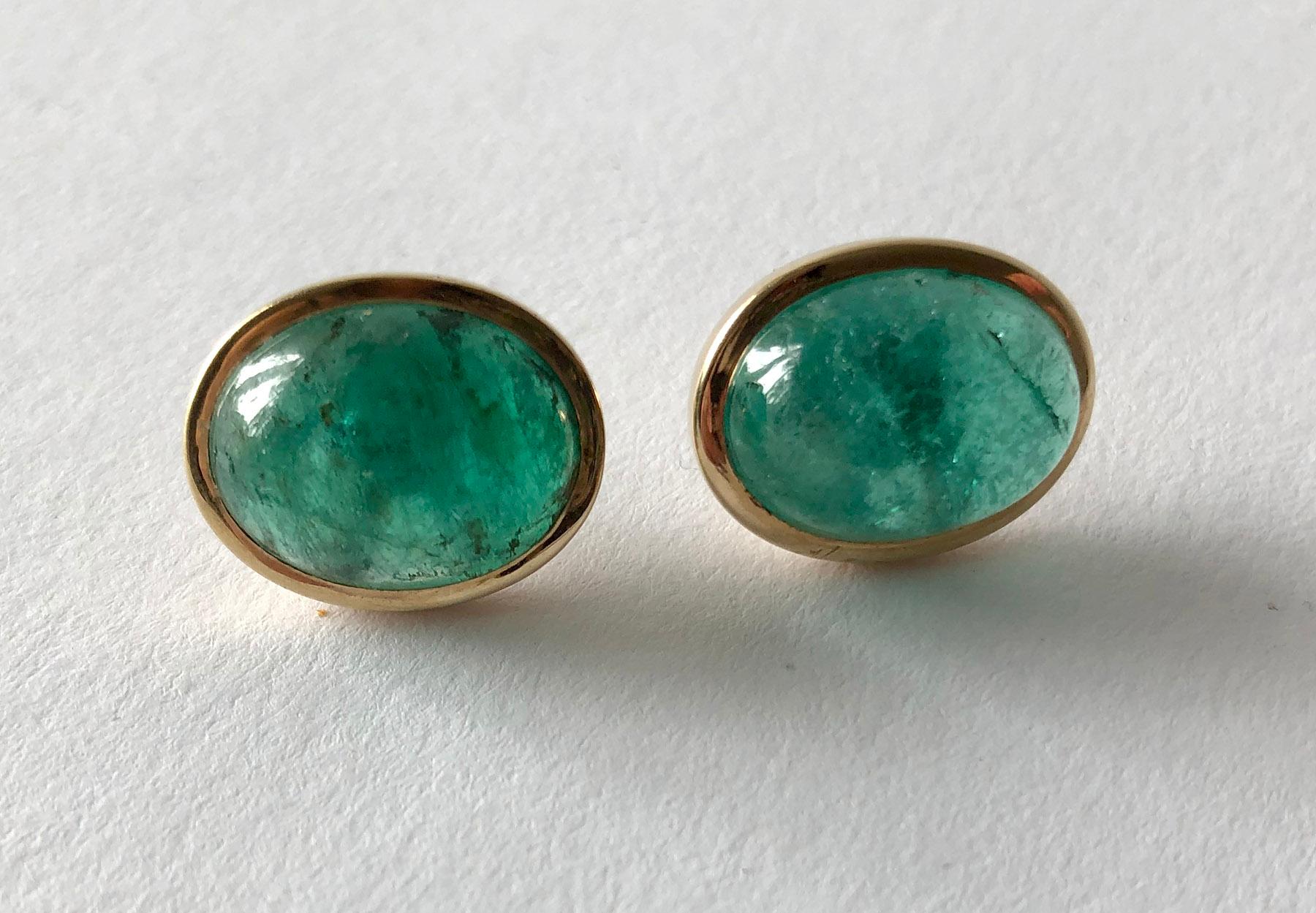 Women's 1950s Gold Oval Emerald Cabochon Pierced Earrings