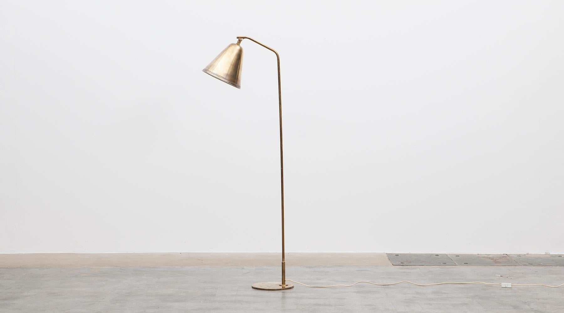 Mid-Century Modern 1950s Golden Brass Floor Lamp by Paavo Tynell