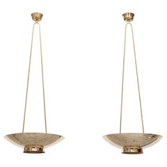 Coppia di lampade da soffitto in ottone dorato degli anni '50 di Paavo Tynell per Taito Oy