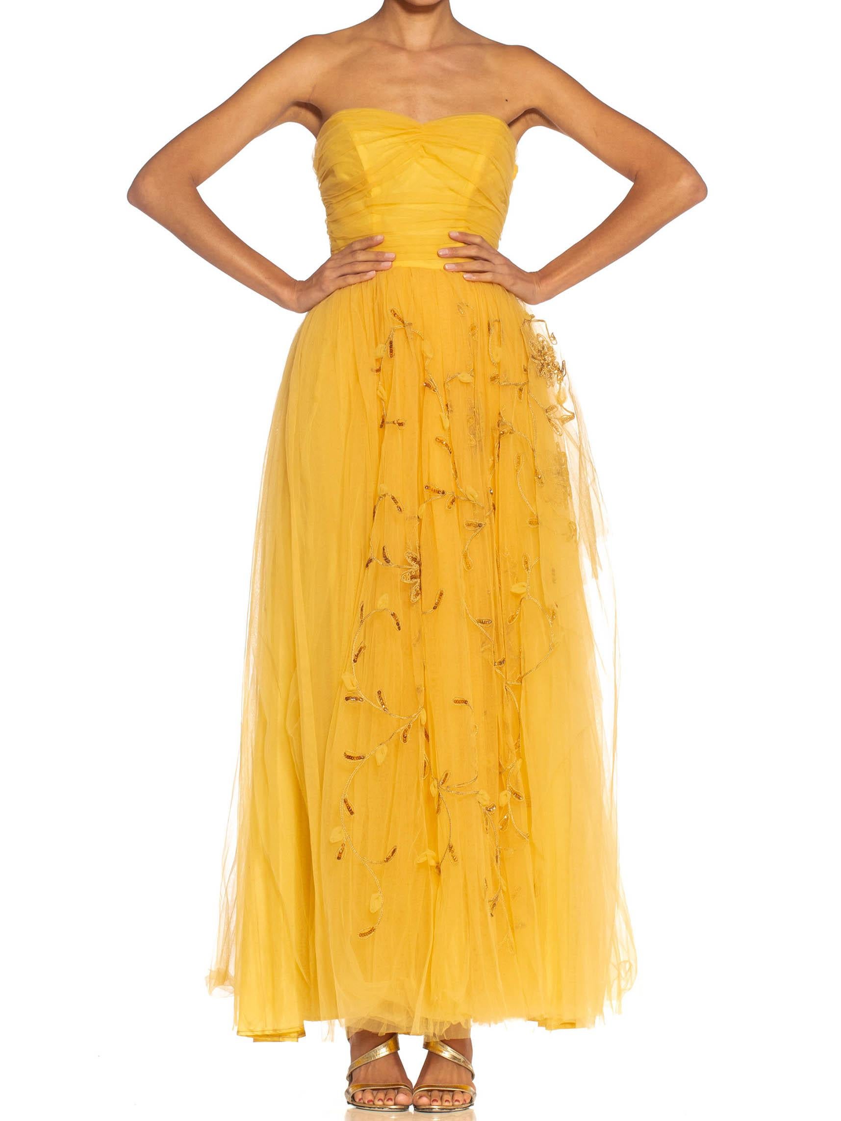 1950S Golden Yellow Rayon & Nylon Tulle Strapless Gown With Flowers For Sale 2