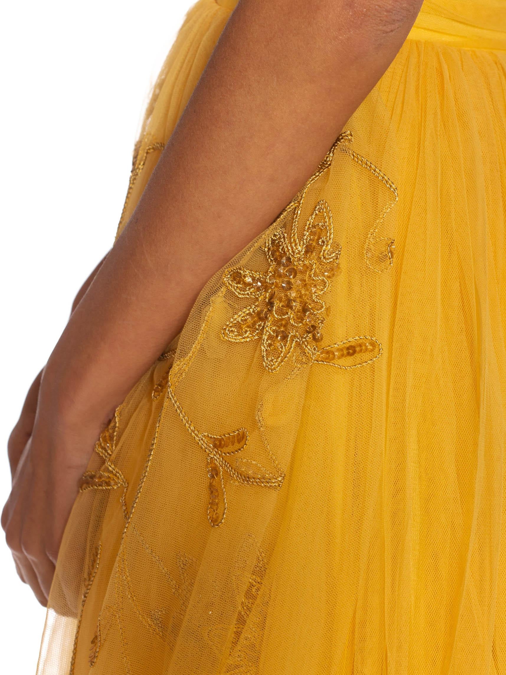 1950S Golden Yellow Rayon & Nylon Tulle Strapless Gown With Flowers For Sale 4