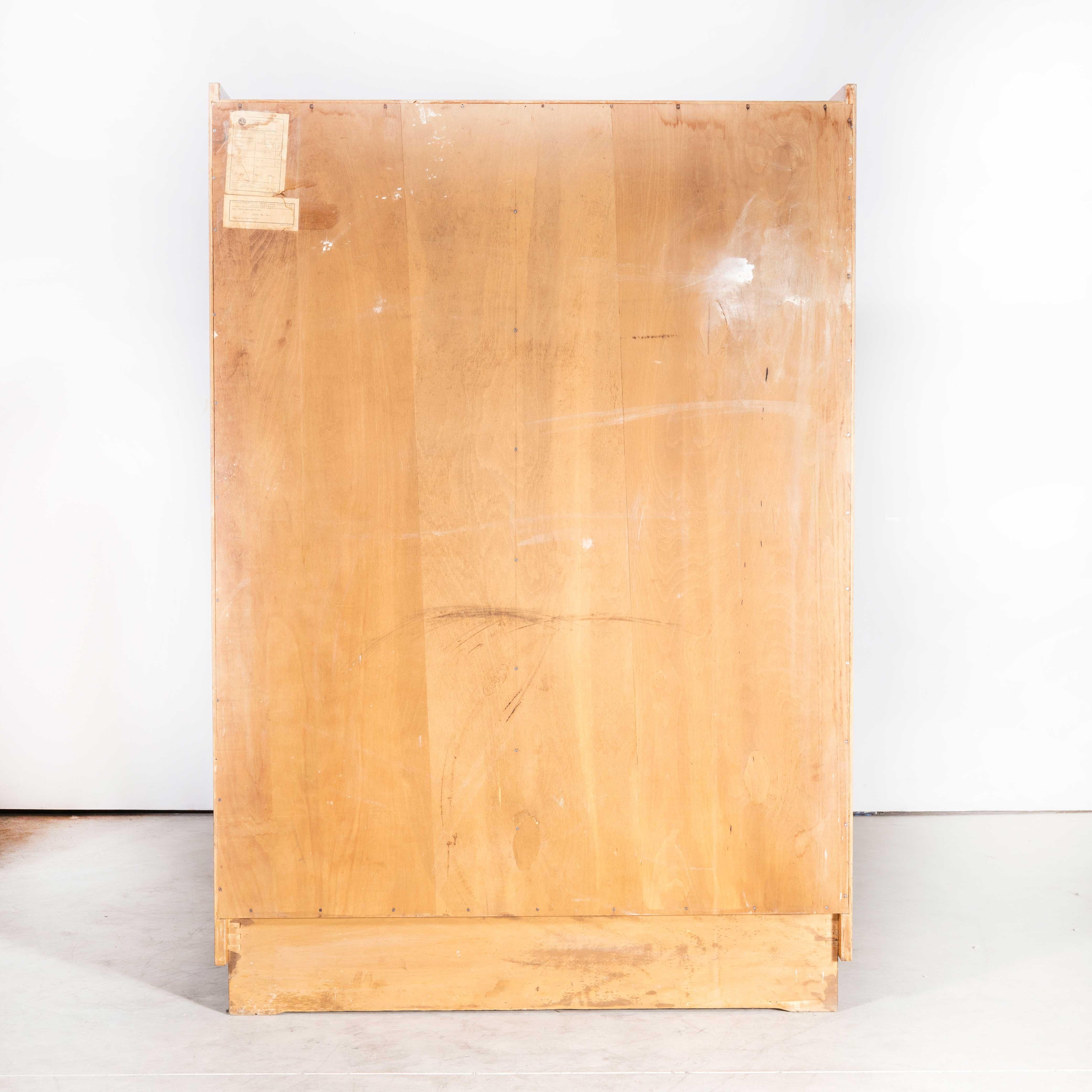 1950s Good Sized Fitted Wardrobe By By Tatra Pravenec
1950s Good Sized Fitted Wardrobe By Tatra Pravenec. Produced by Tatra Pravenec in the Czech Republic. Czech design will always be affiliated to the Bauhaus movement which inspired a generation