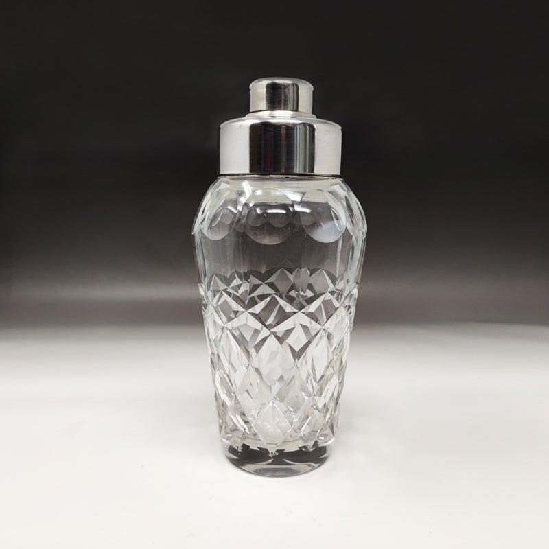 1950er Jahre Wunderschöner Cocktail-Shaker aus geschliffenem böhmischem Kristall in ausgezeichnetem Zustand. Hergestellt in Italien
diam 3,93 