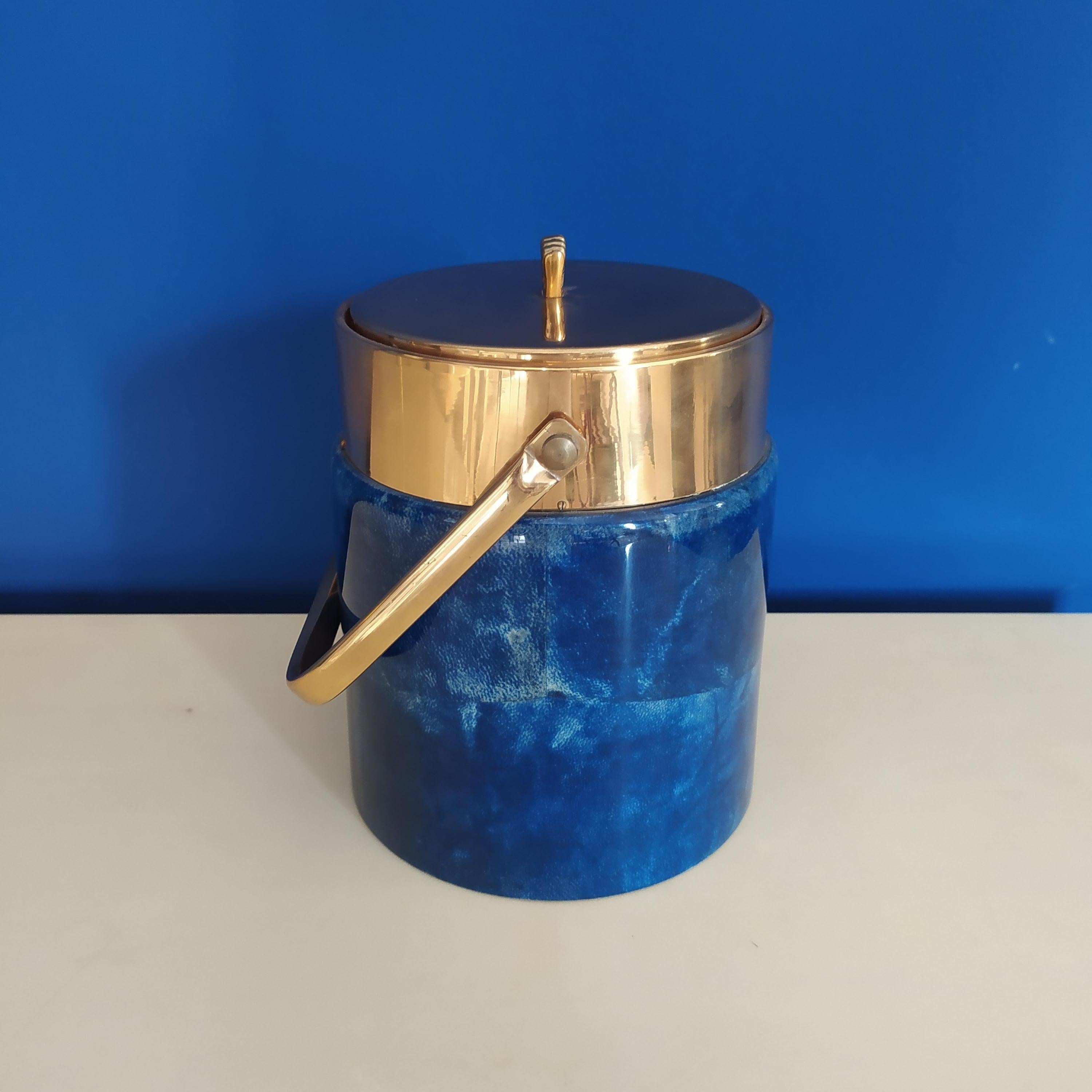 Mid-Century Modern 1950s Gorgeous Ice Bucket in Blue Parchment and Brass by Aldo Tura For Sale