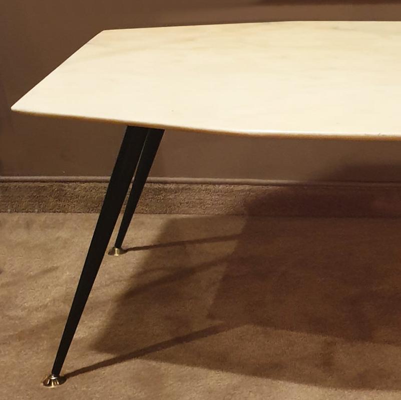 1950s Gorgeous Table in Marble, Brass and Iron, Made in Italy In Excellent Condition For Sale In Milan, IT