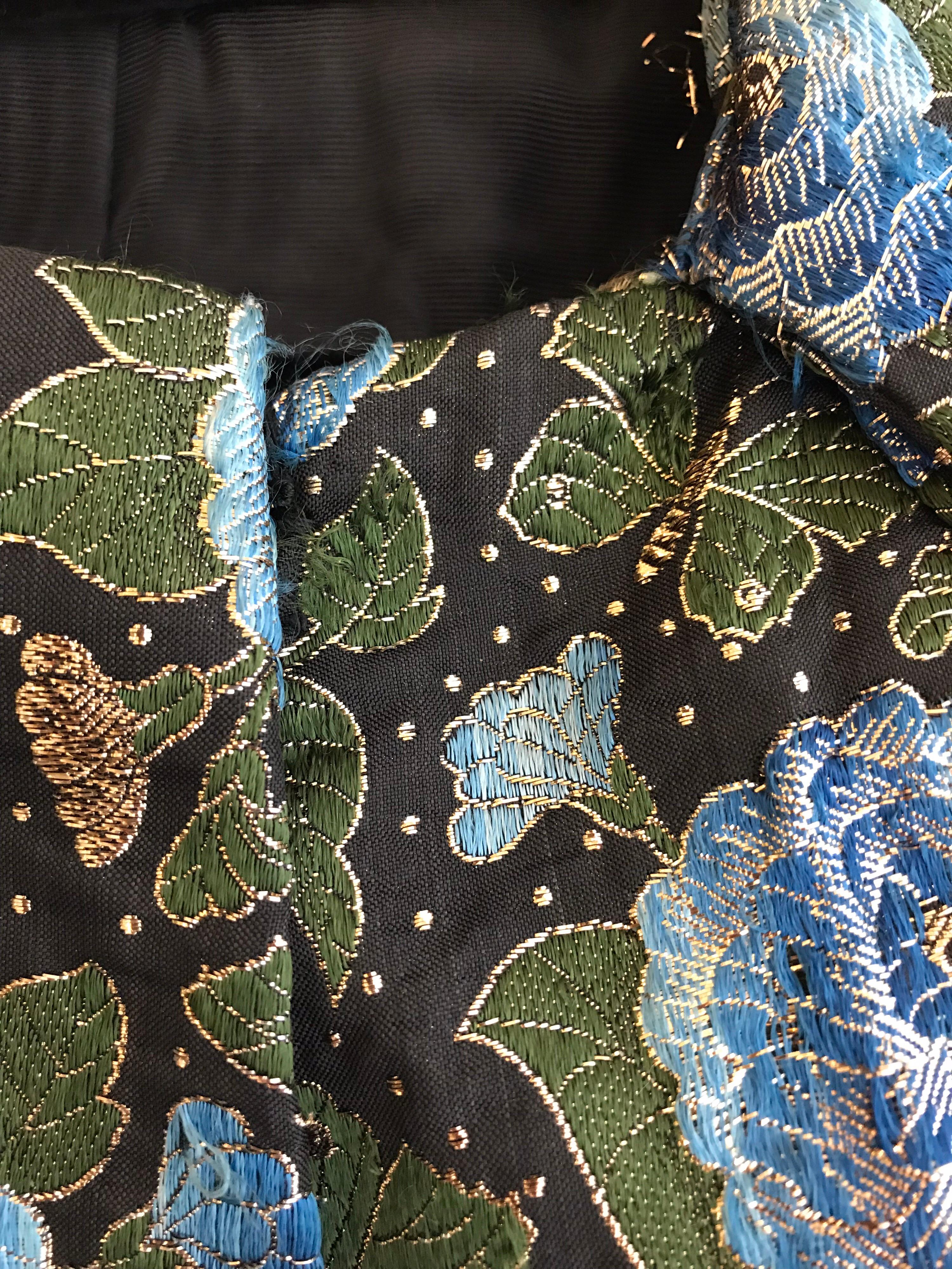  1950s Green and Blue Butterfly Print Brocade  Coat For Sale 5