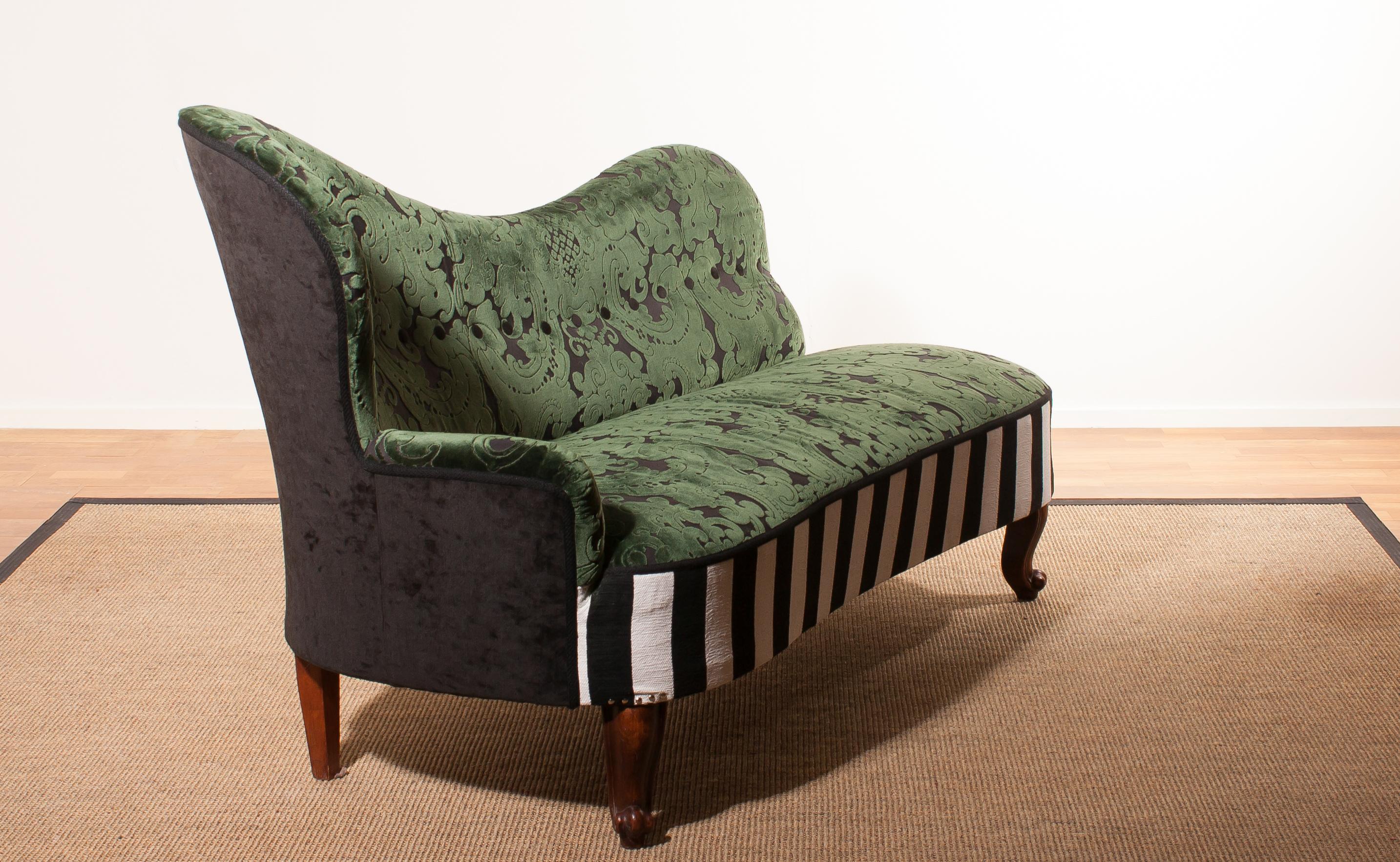 1950s, Green Jacquard Velvet and Velours Piano Stripe Sofa or Chaise Longue In Excellent Condition In Silvolde, Gelderland