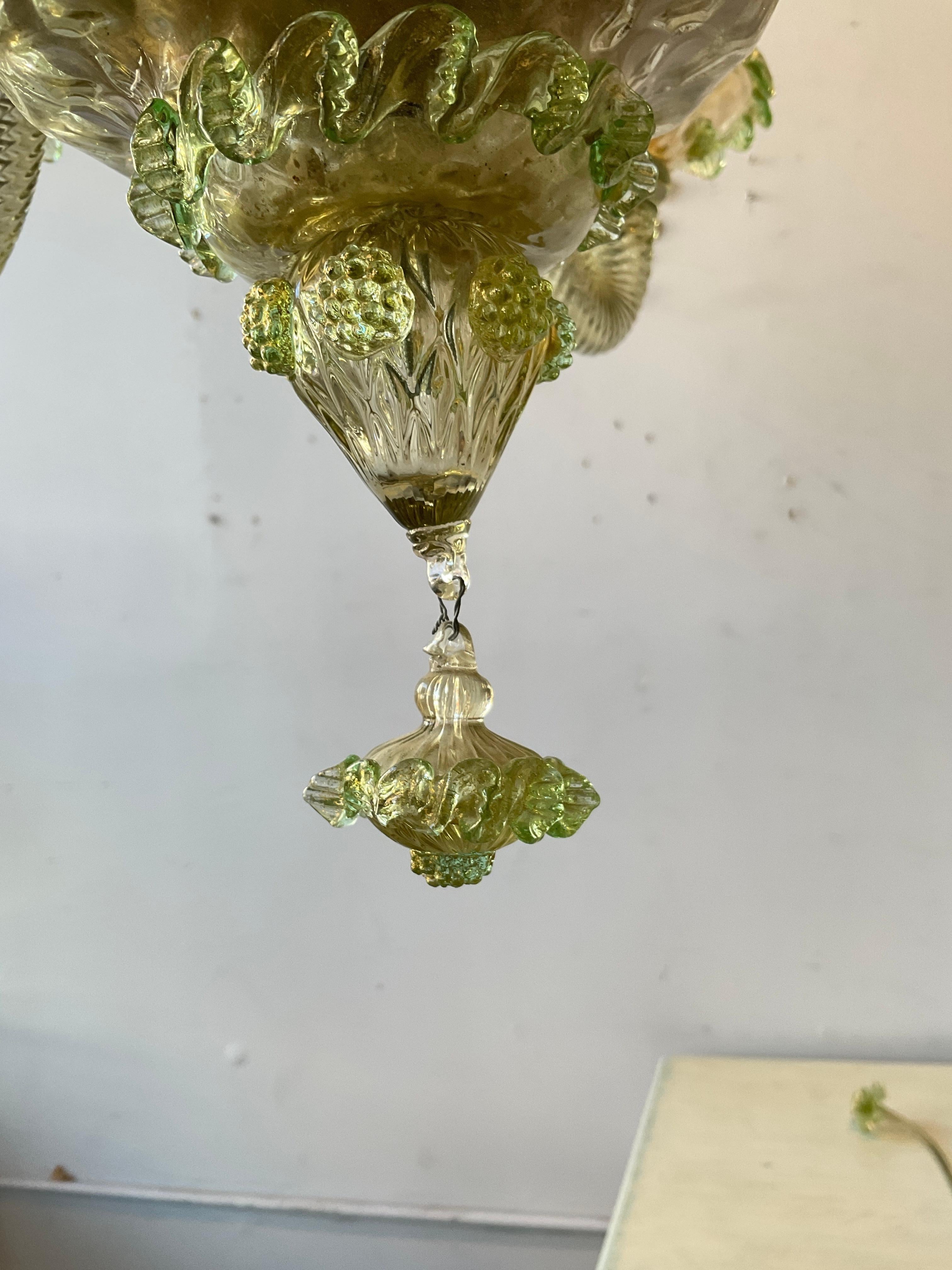 Lustre à fleurs de Murano vertes des années 1950  en vente 5