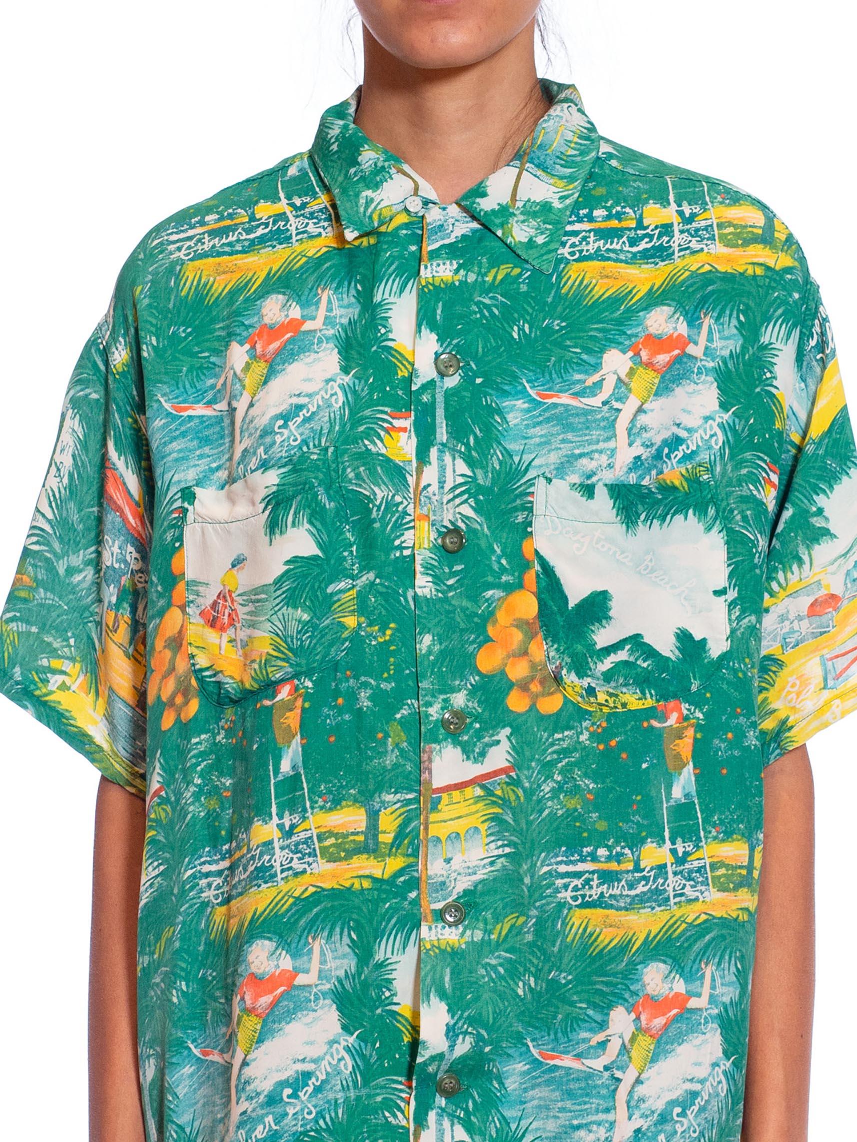 1950S Green Rayon Florida Pin-Up Girl Tourist Photo Print Mens Aloha Shirt For Sale 3