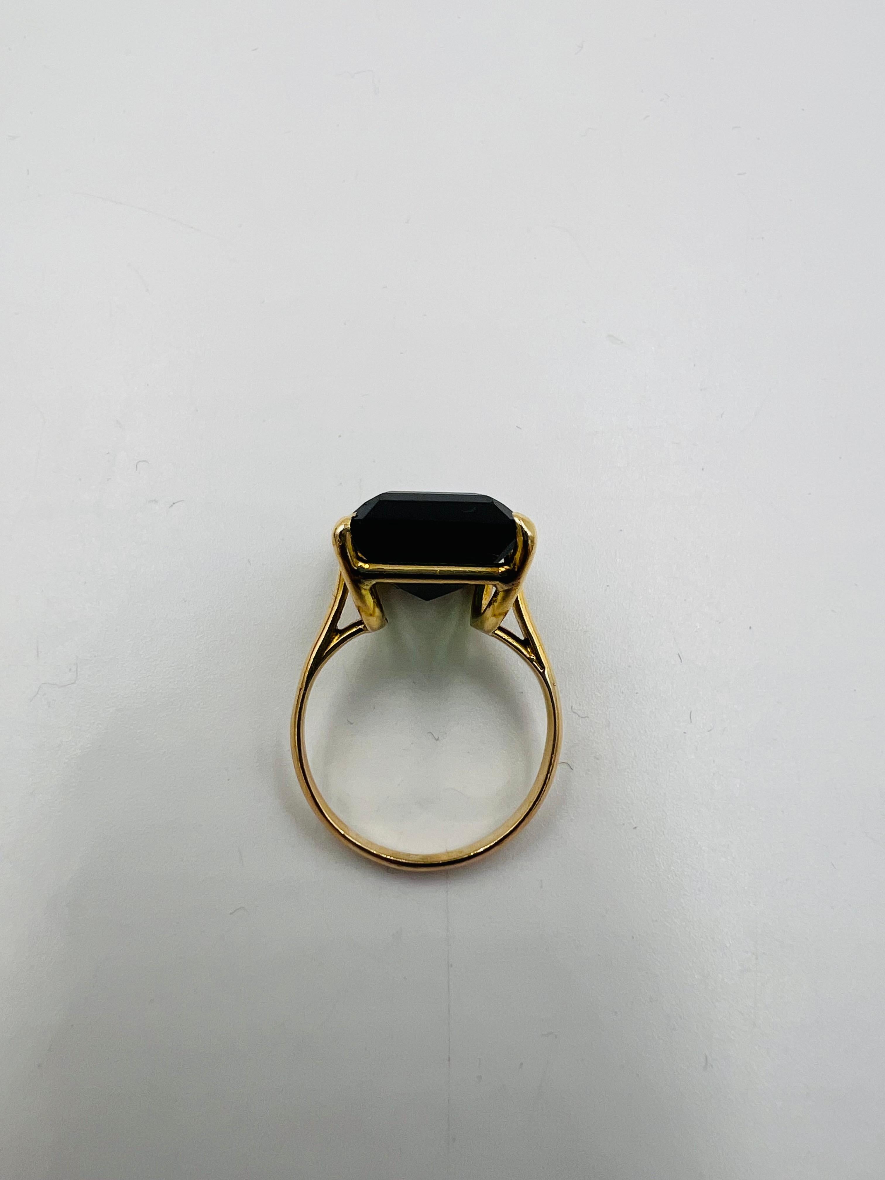 1950s Green Tourmaline Yellow Gold Solitaire Ring 8