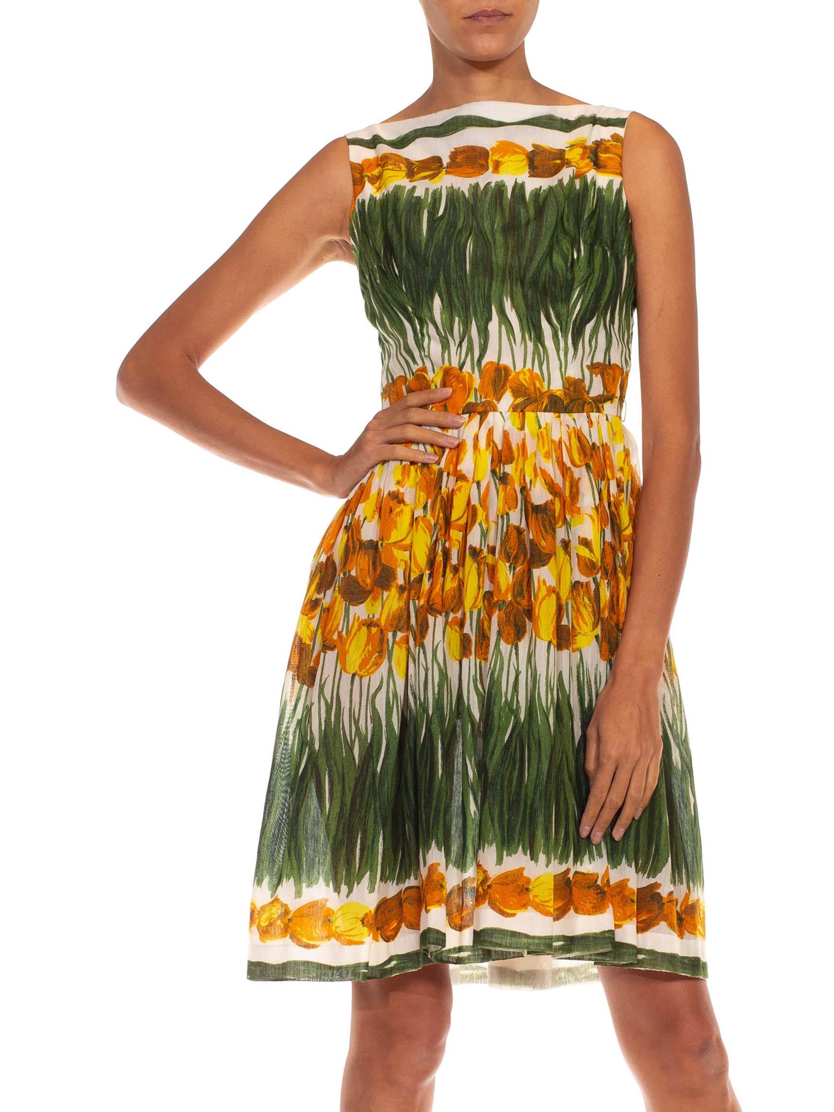 1950er Grün Weiß & Gelb Baumwolle Tulpen bedruckt Fit-Flare Kleid im Angebot 3