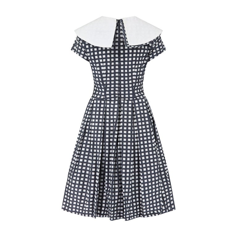 1950s Grey and White Cotton Box Pleat Dress For Sale at 1stDibs