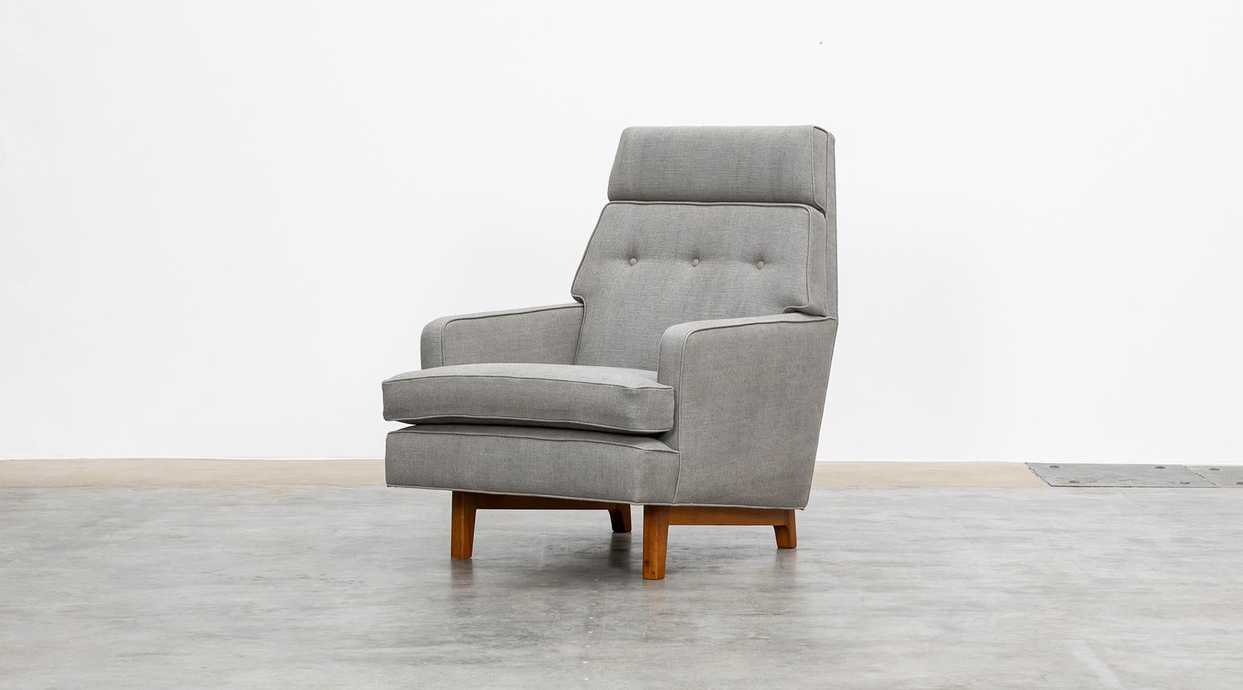 1950s Grey Lounge Chair with Ottoman by Edward Wormley, New Upholstery In Good Condition In Frankfurt, Hessen, DE