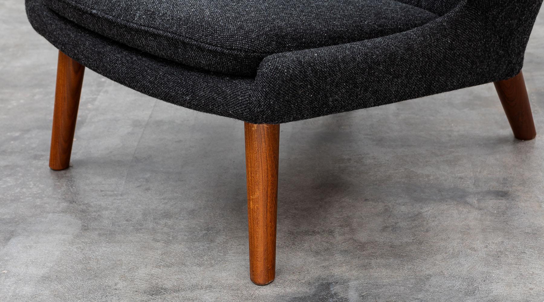 1950s Grey Papa Bear Chair by Hans Wegner 'new upholstery' For Sale 6