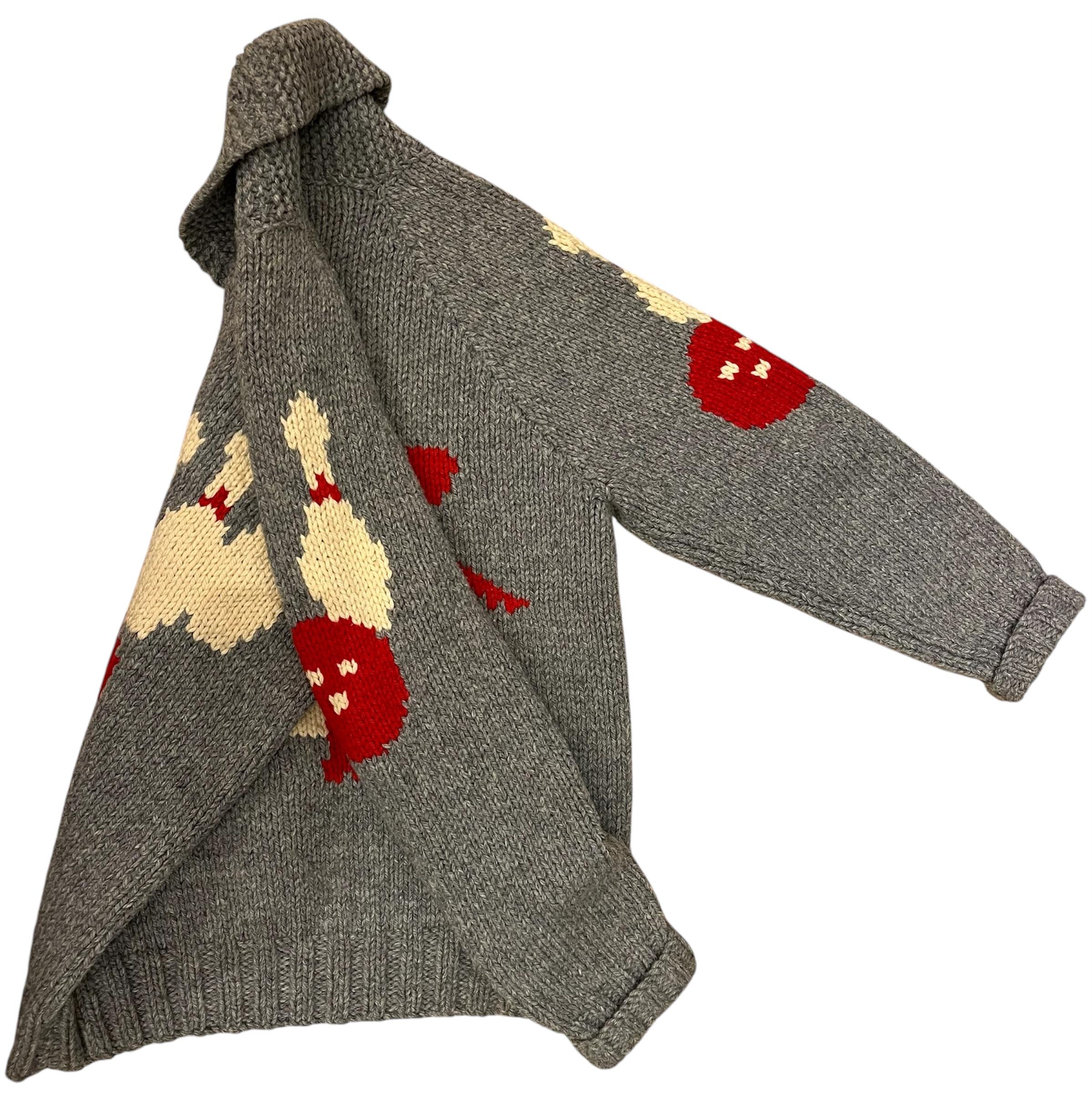 MORPHEW VINTAGE représente les plus belles pièces de la mode passée. Les sources d'approvisionnement proviennent du monde entier et remontent à un siècle. Chaque pièce est sélectionnée en fonction de sa qualité et de sa rareté. Souvent qualifiée de