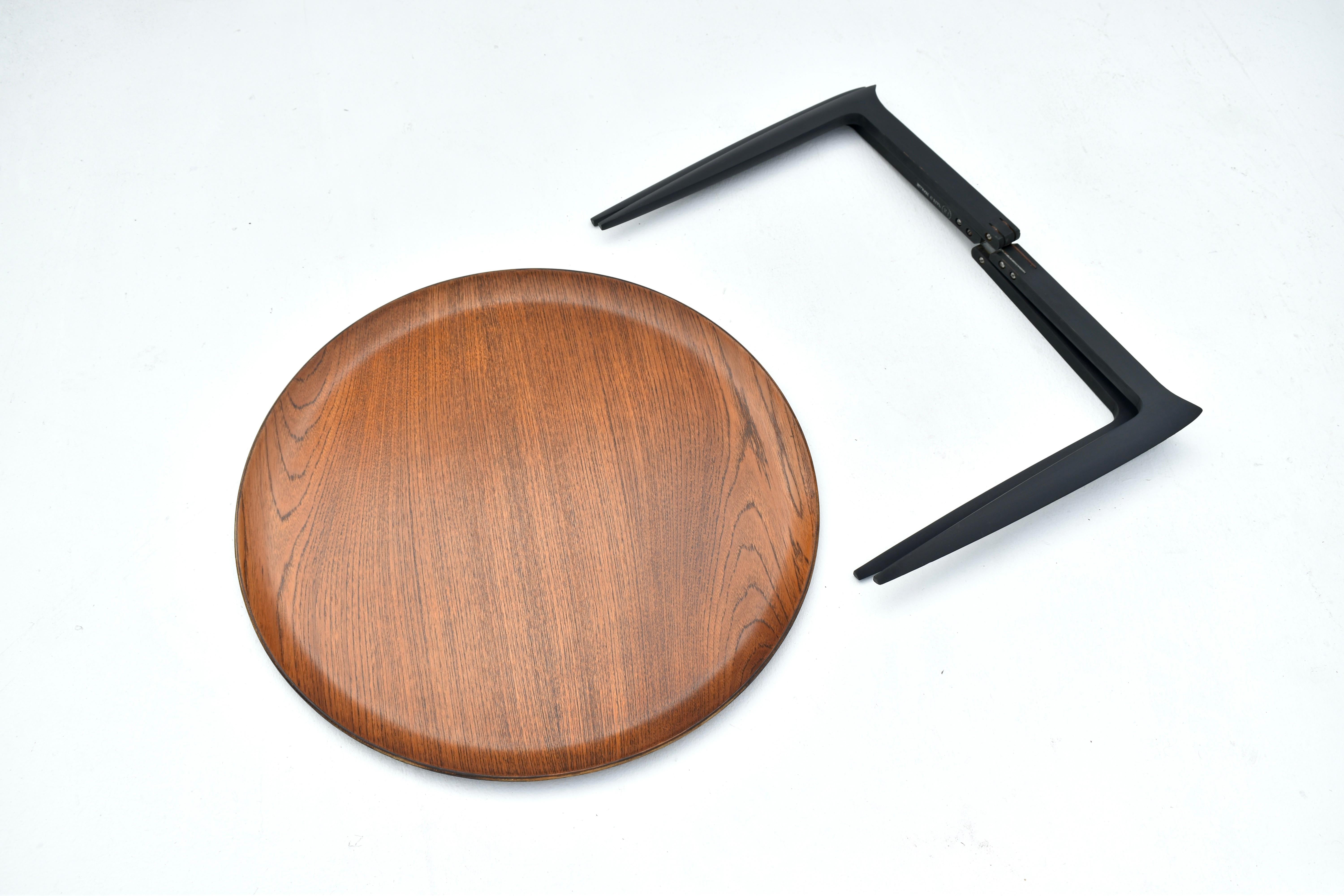 Table d'appoint en teck de H. Engholm & Sven Willumsen pour Fritz Hansen, Danemark, années 1950 en vente 3