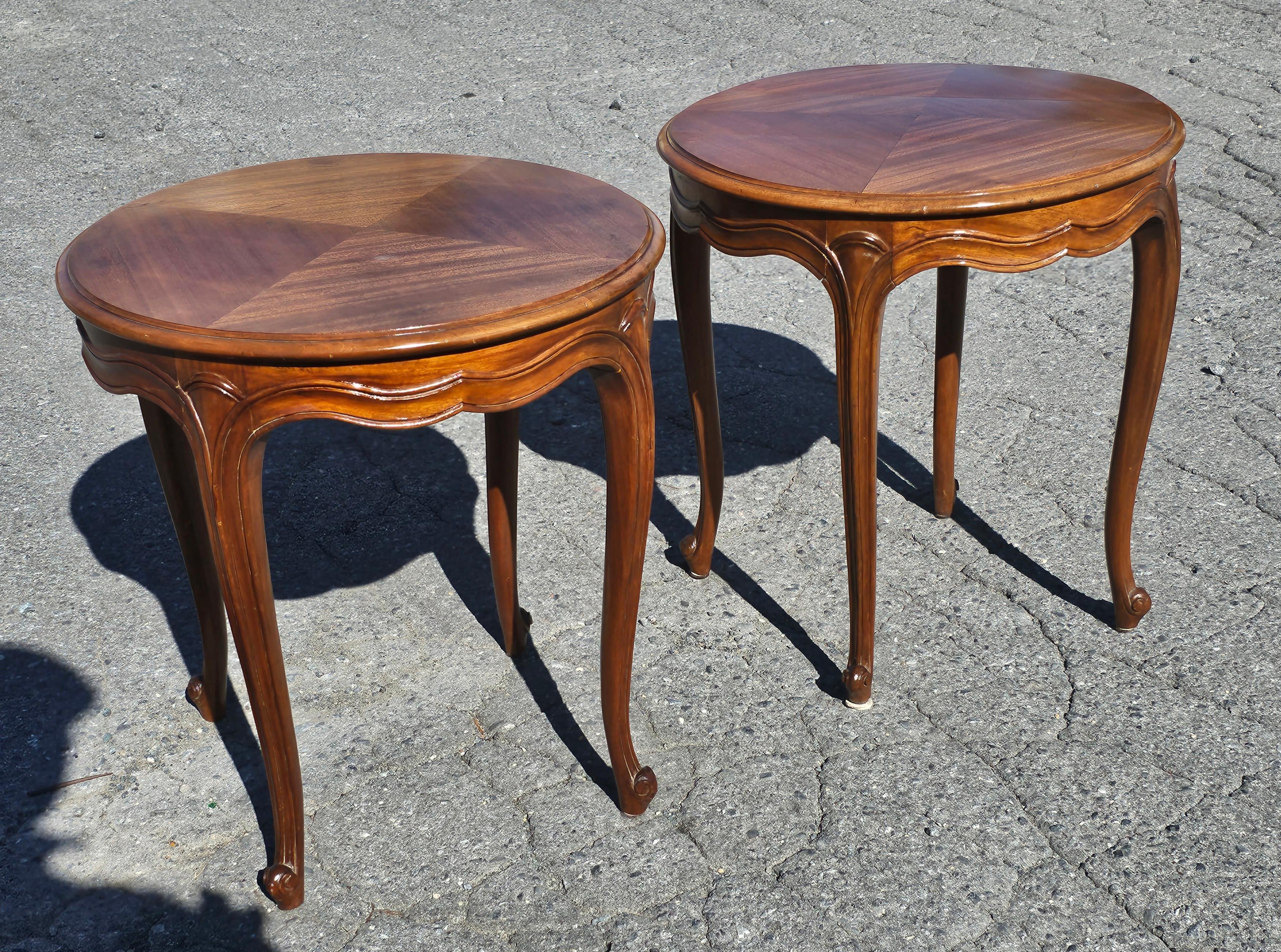 1950s Habana Gallery Parquetry Cuban Mahogany Provincial Gueridon Tables, Pair In Good Condition In Germantown, MD